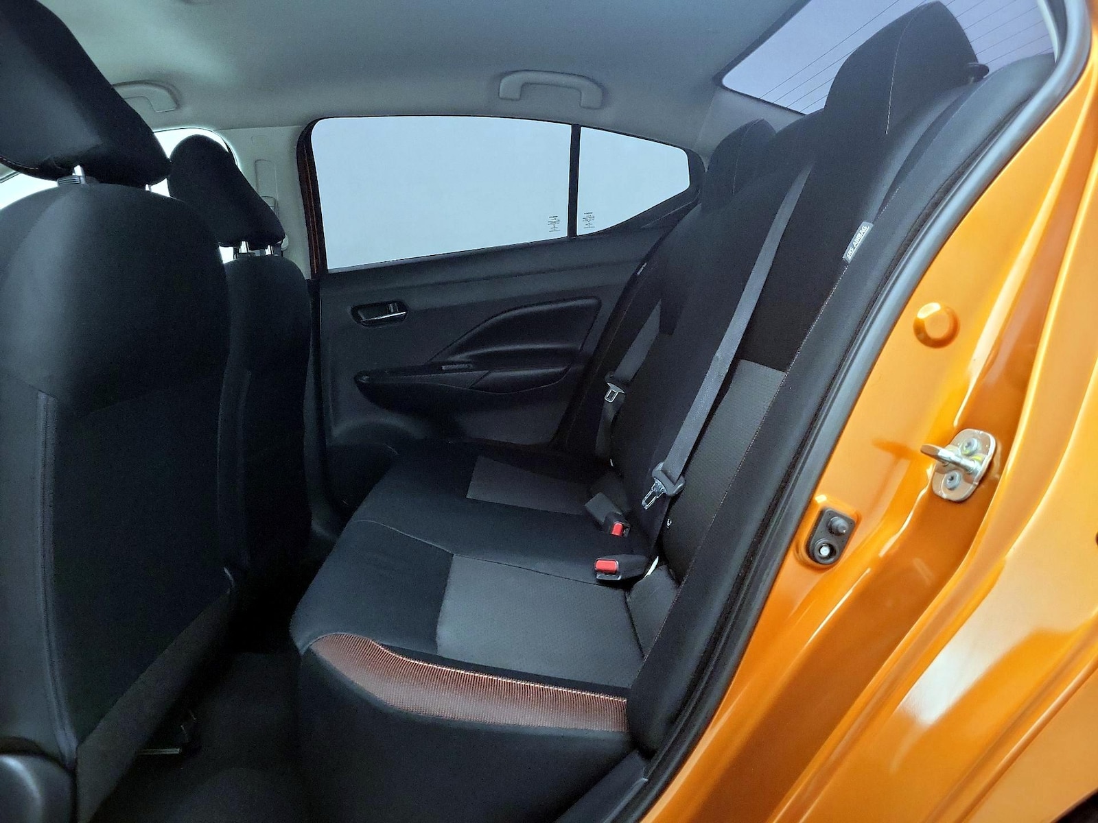 2020 Nissan Versa Sedan SR - Photo 19