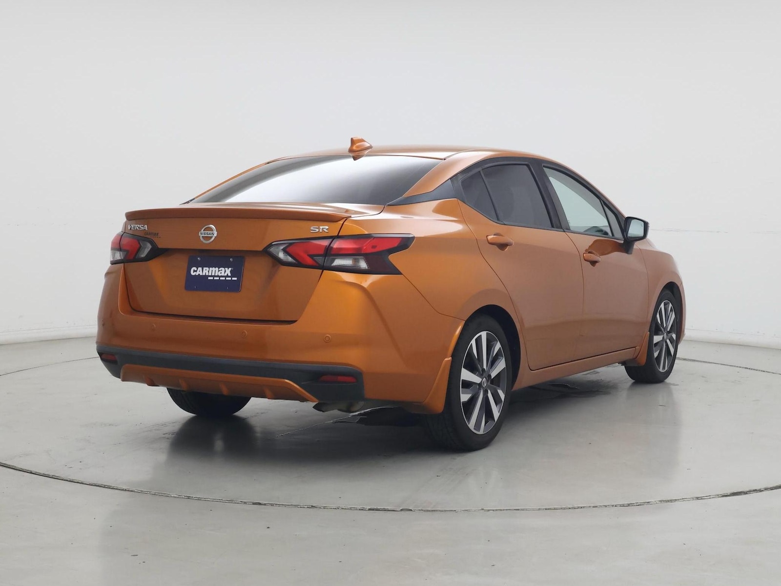 2020 Nissan Versa Sedan SR - Photo 9