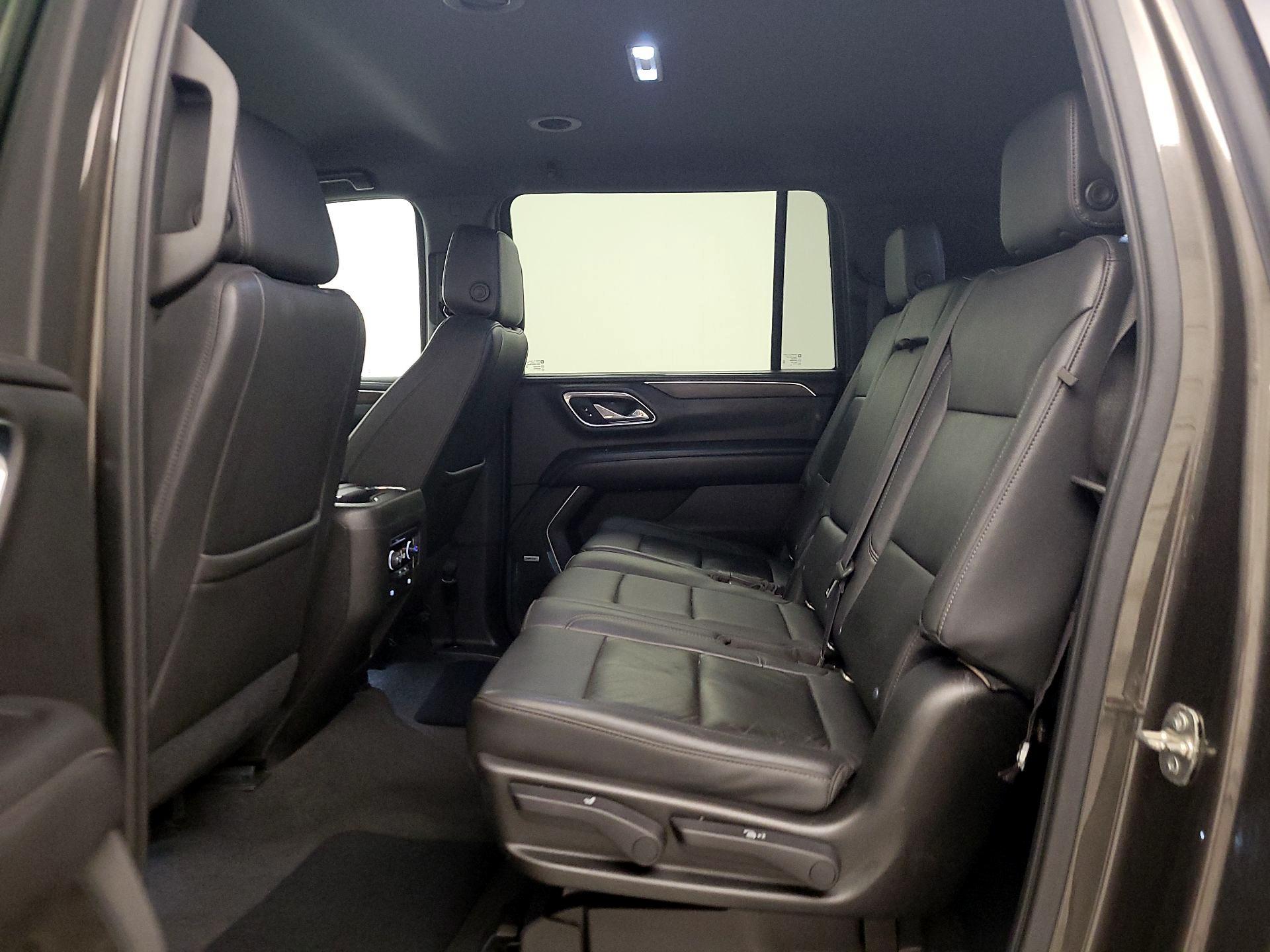 Thumbnail: 2021 Chevrolet Suburban - 19