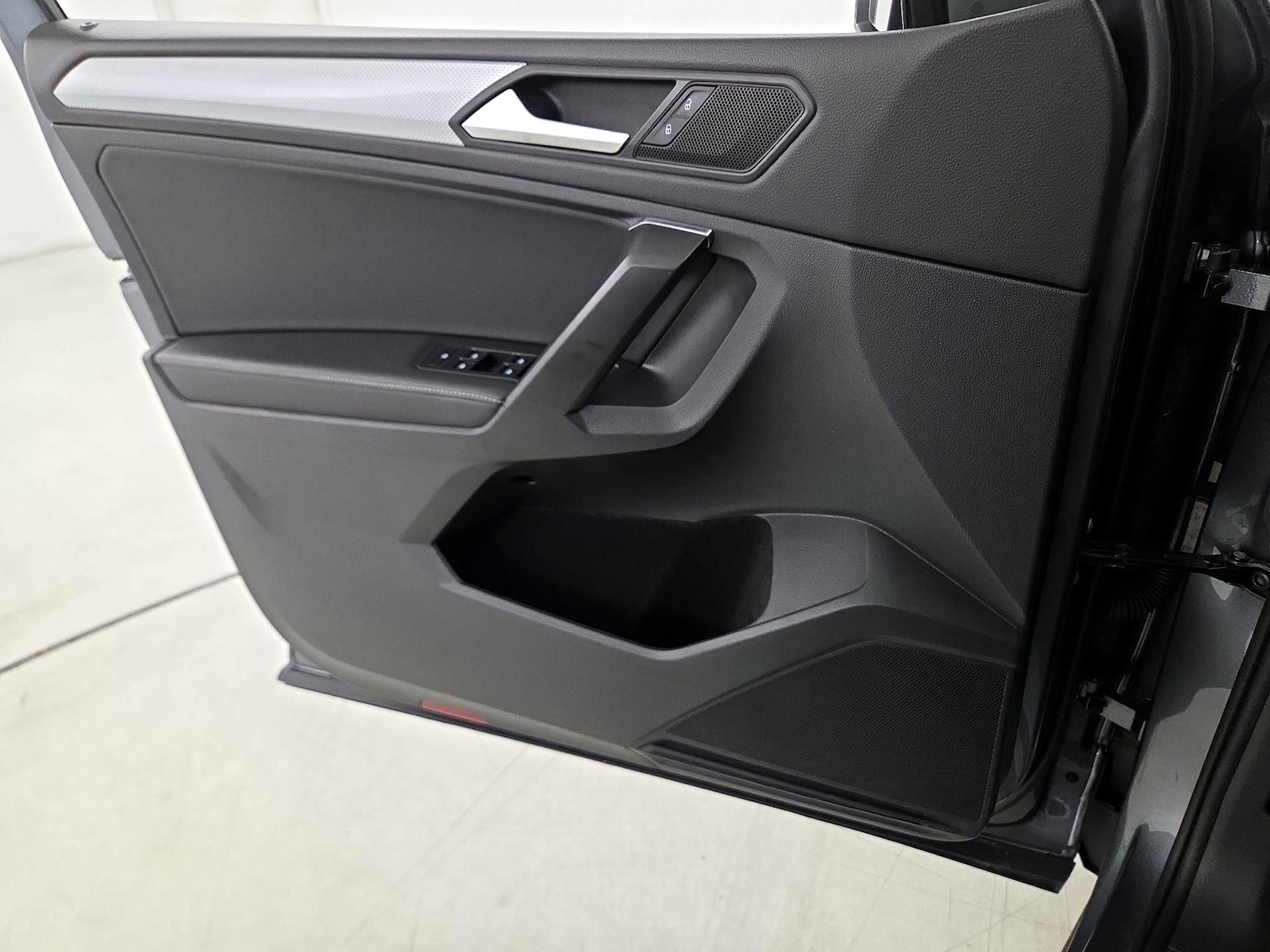 2022 Volkswagen Tiguan S - Photo 13