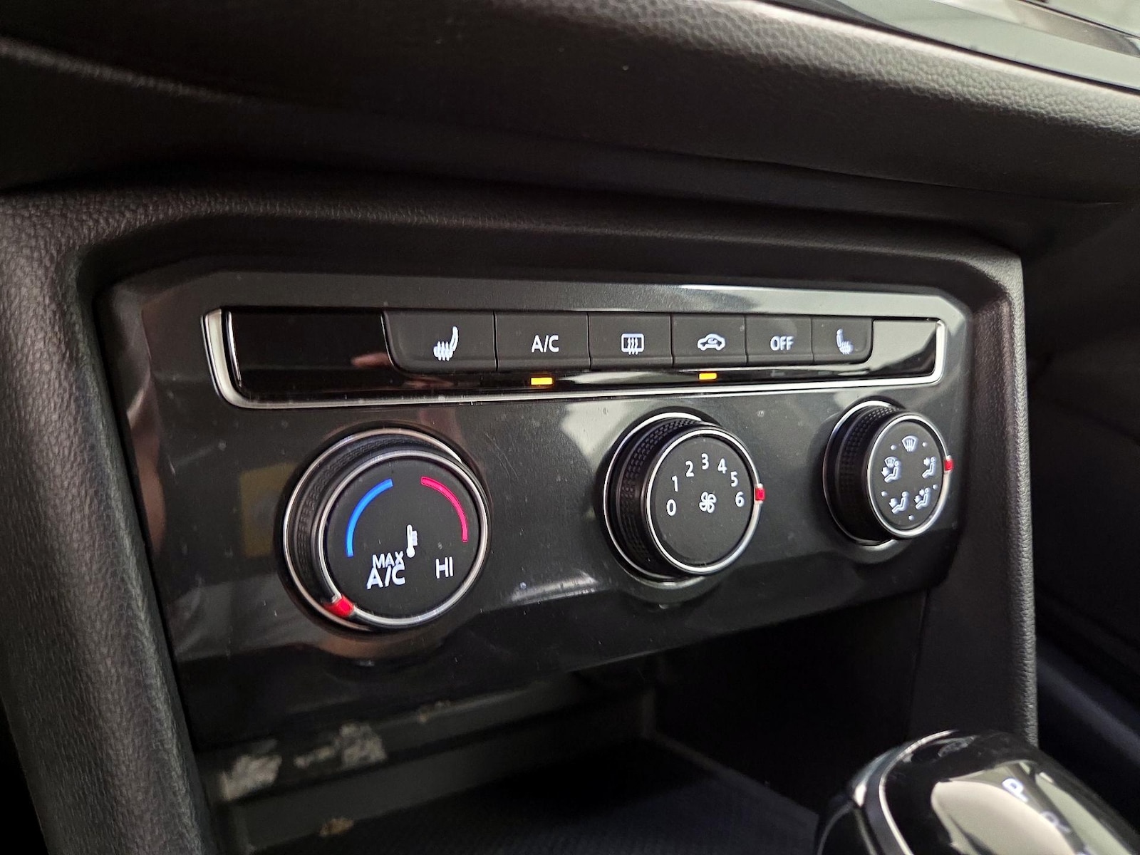 2022 Volkswagen Tiguan S - Photo 17