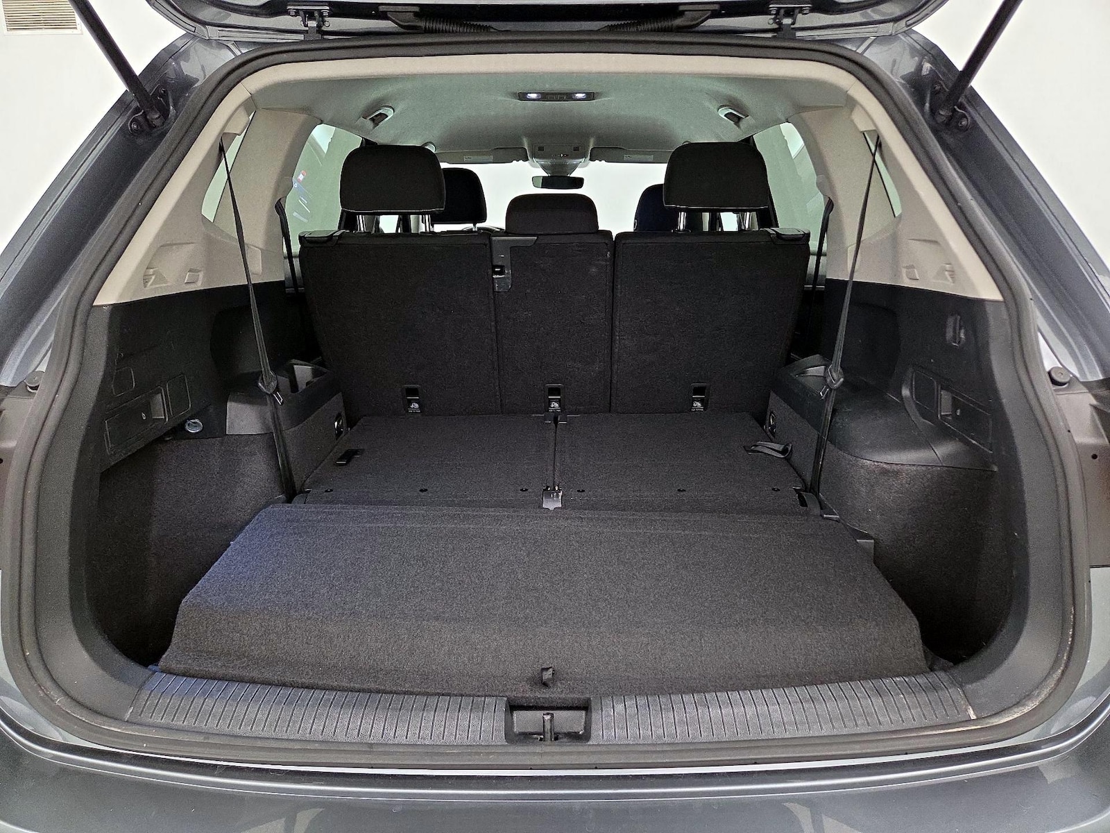 2022 Volkswagen Tiguan S - Photo 23