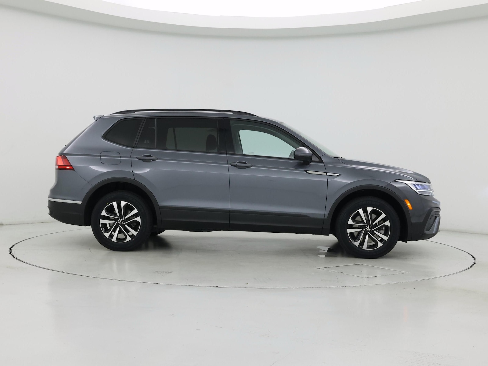 2022 Volkswagen Tiguan S - Photo 8
