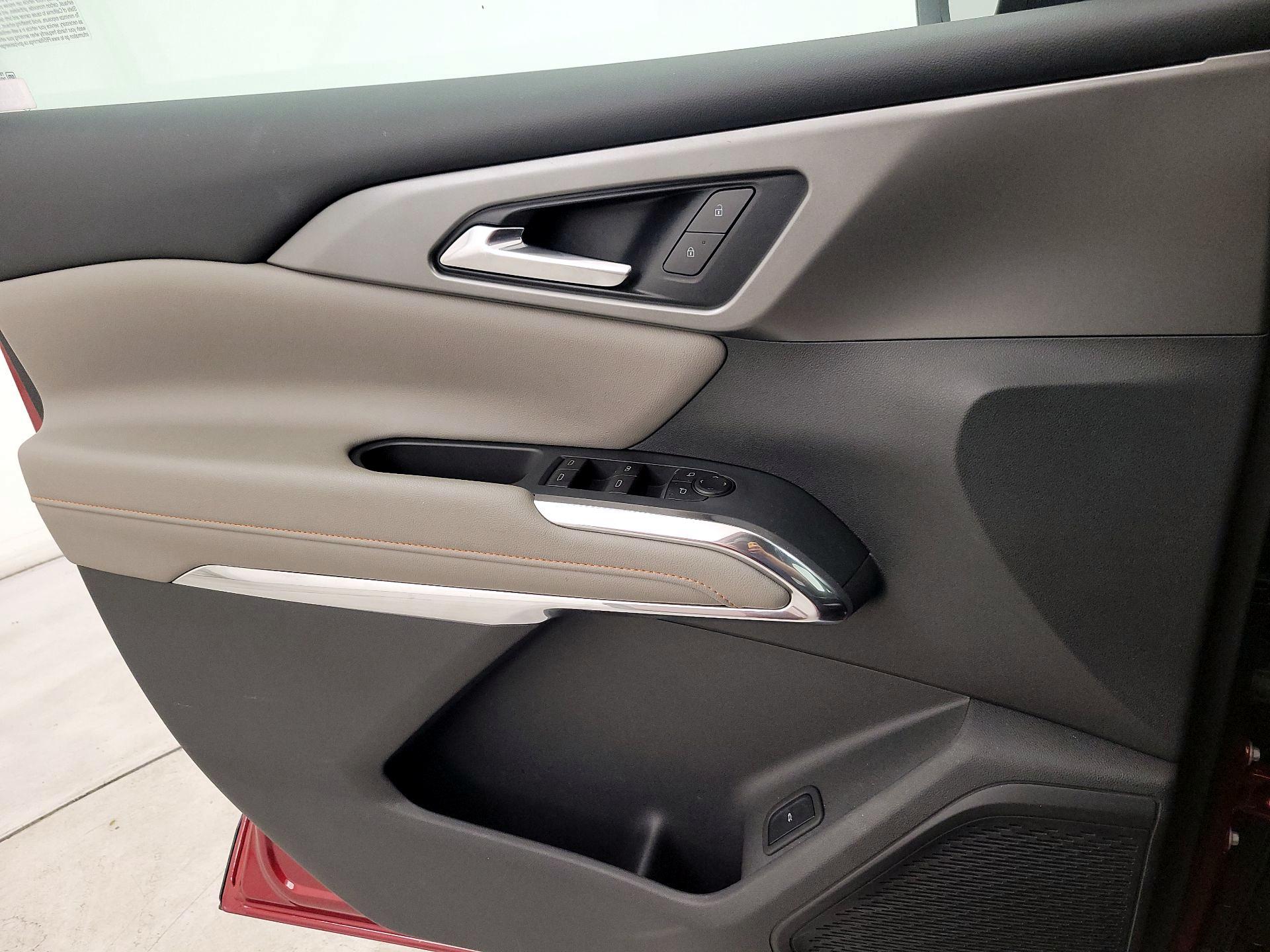 Thumbnail: 2025 Chevrolet Traverse - 12
