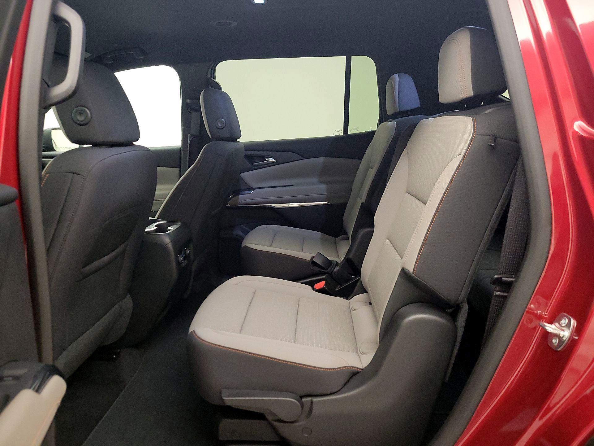 Thumbnail: 2025 Chevrolet Traverse - 20