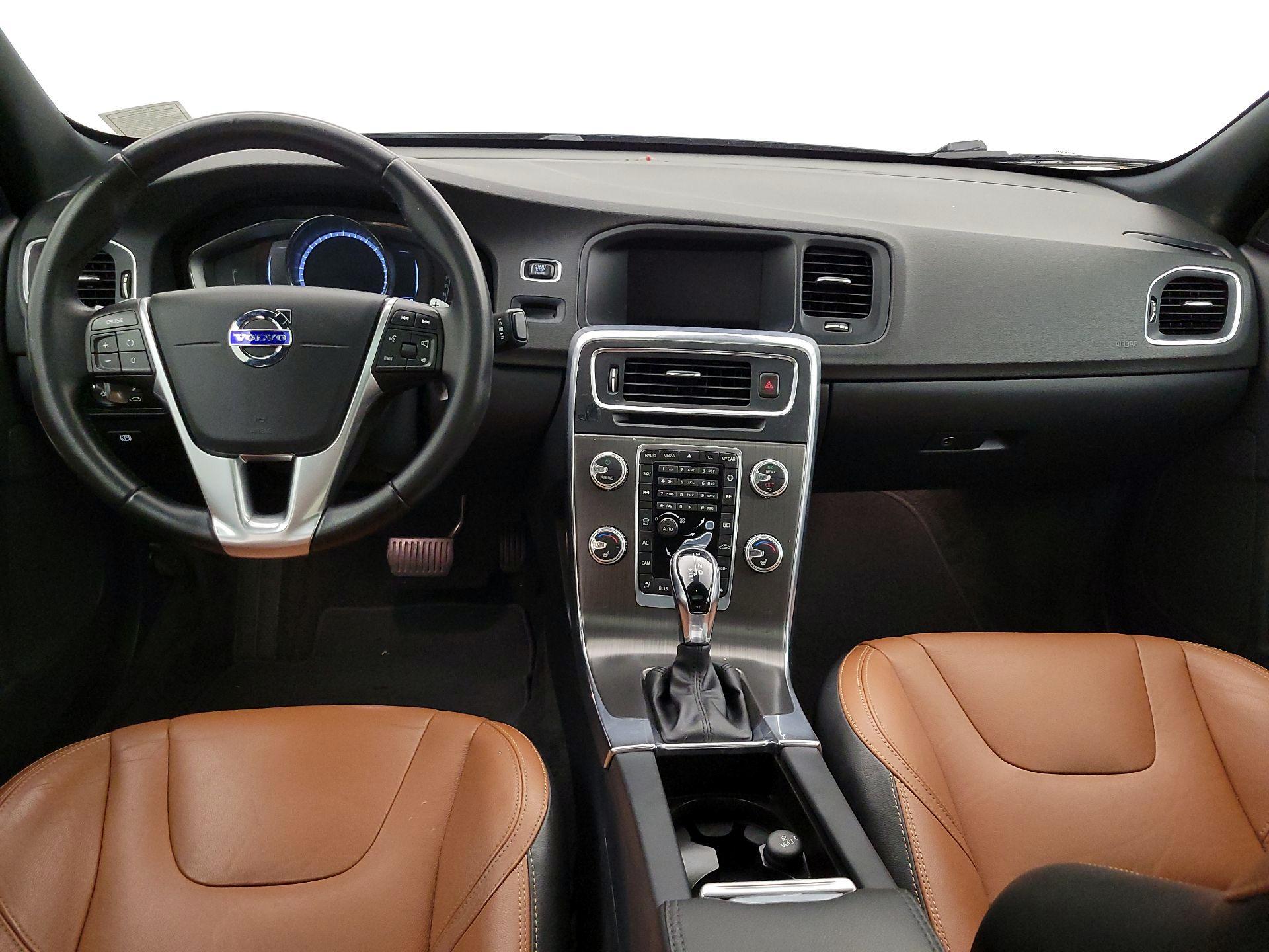 Thumbnail: 2016 Volvo S60 - 9