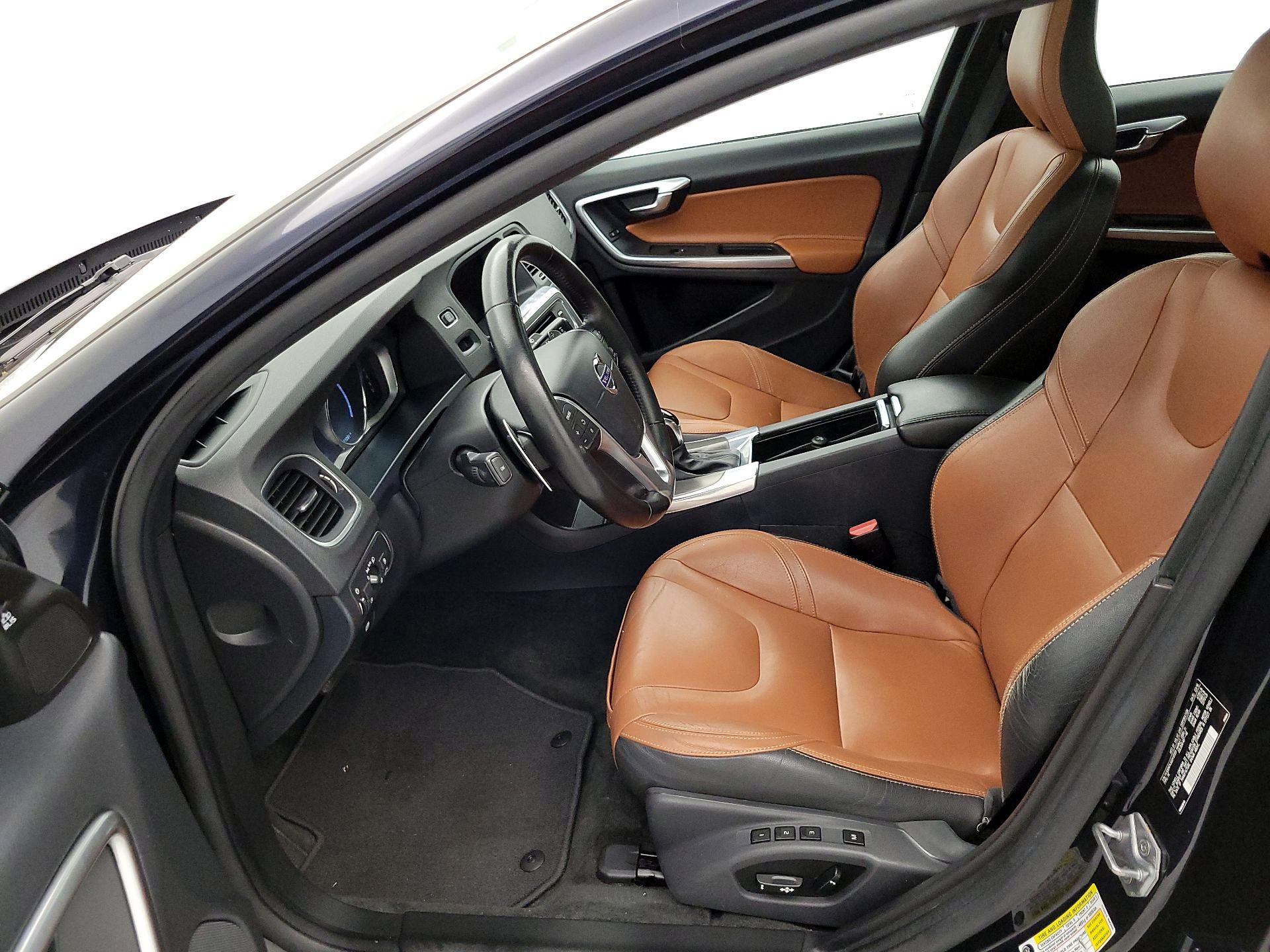 Thumbnail: 2016 Volvo S60 - 11