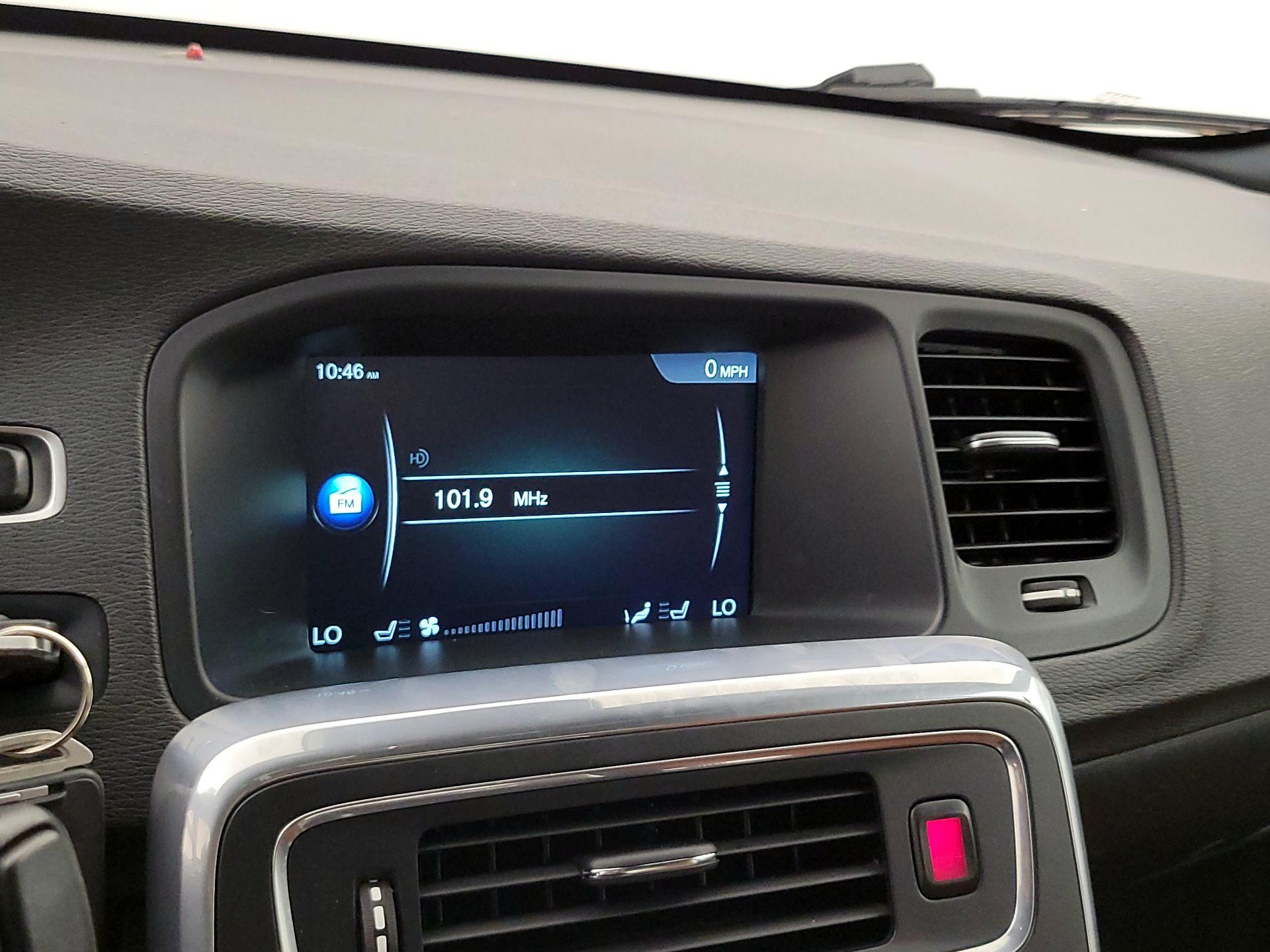 Thumbnail: 2016 Volvo S60 - 15