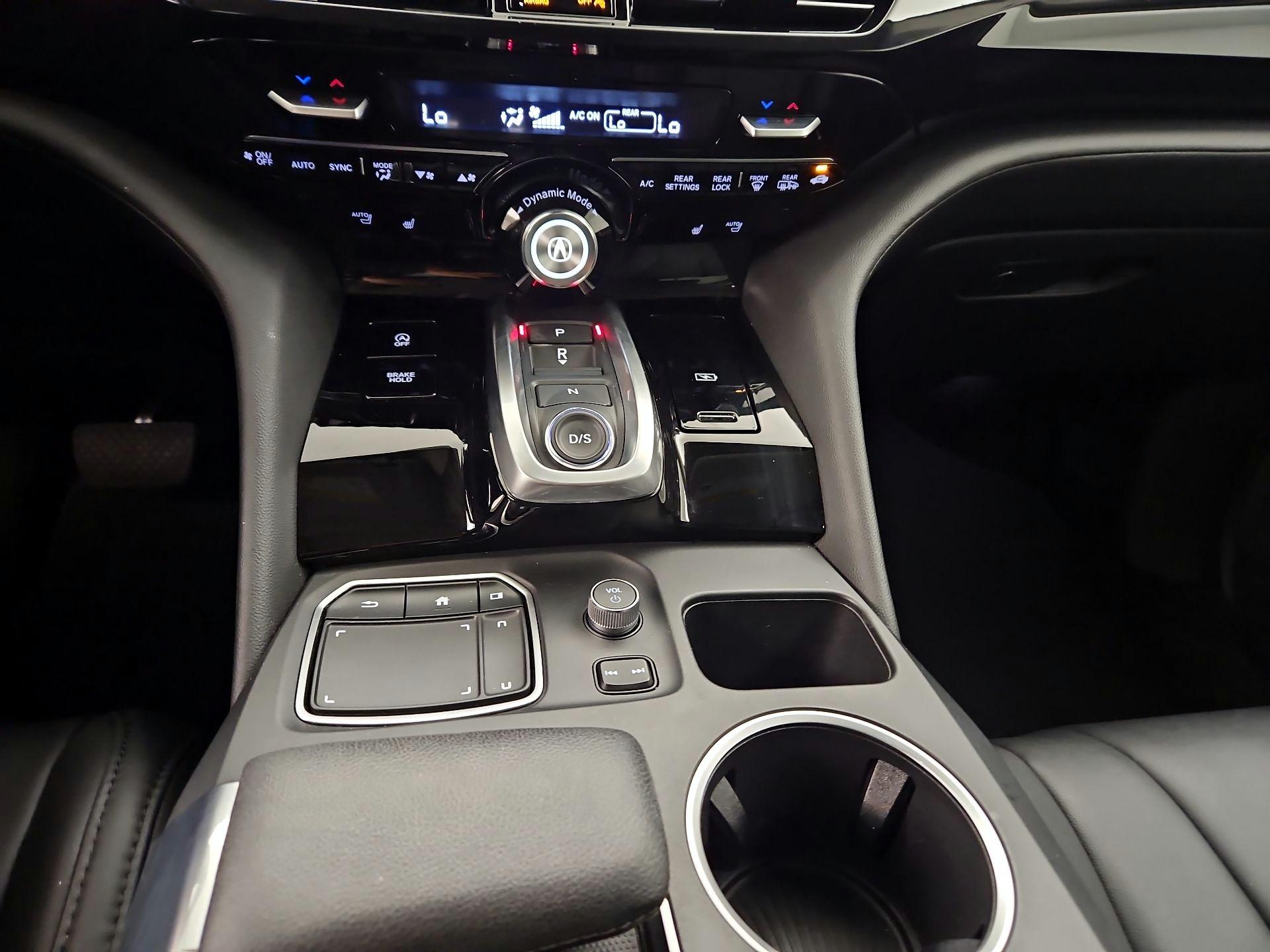 Thumbnail: 2023 Acura MDX - 17