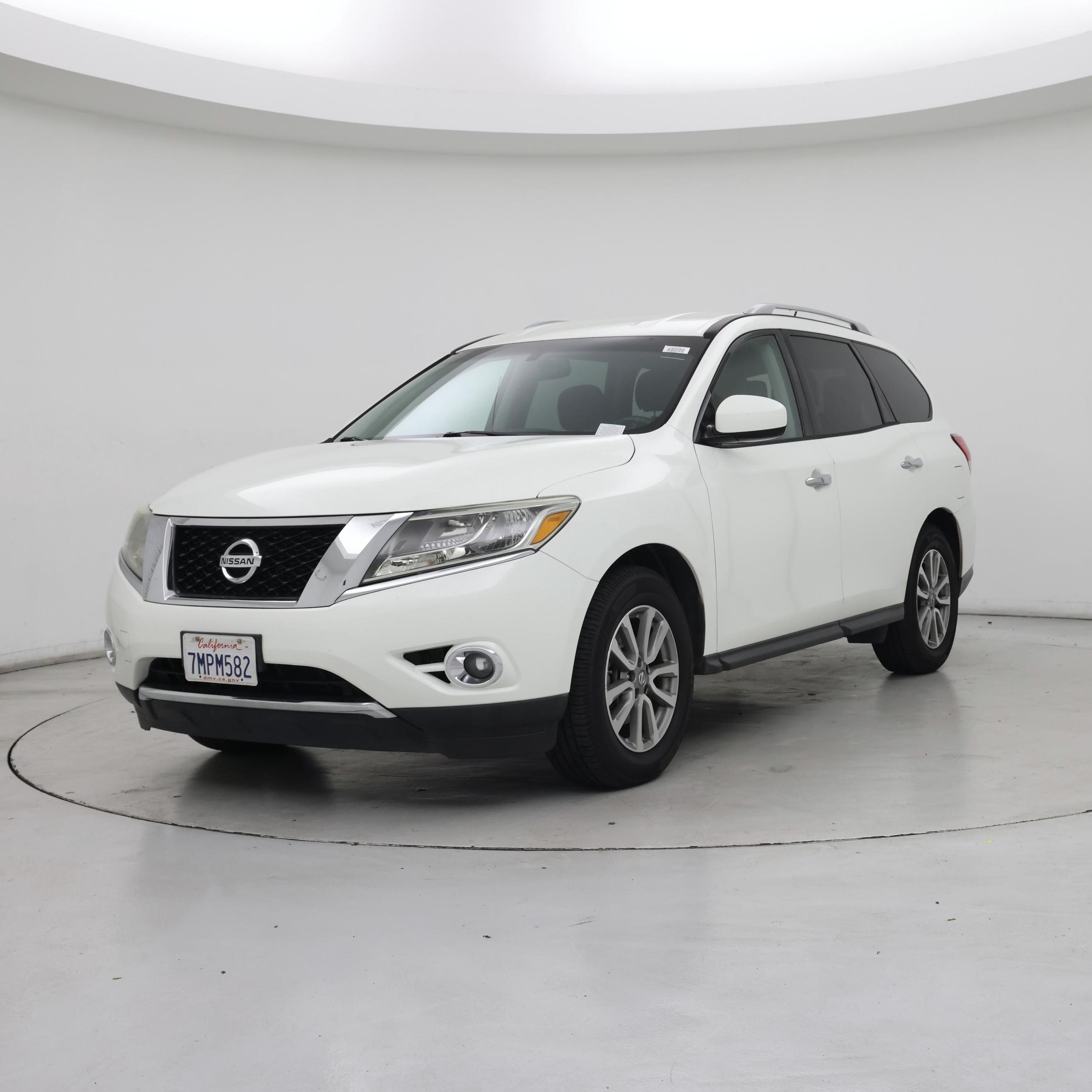 Thumbnail: 2015 Nissan Pathfinder - 4