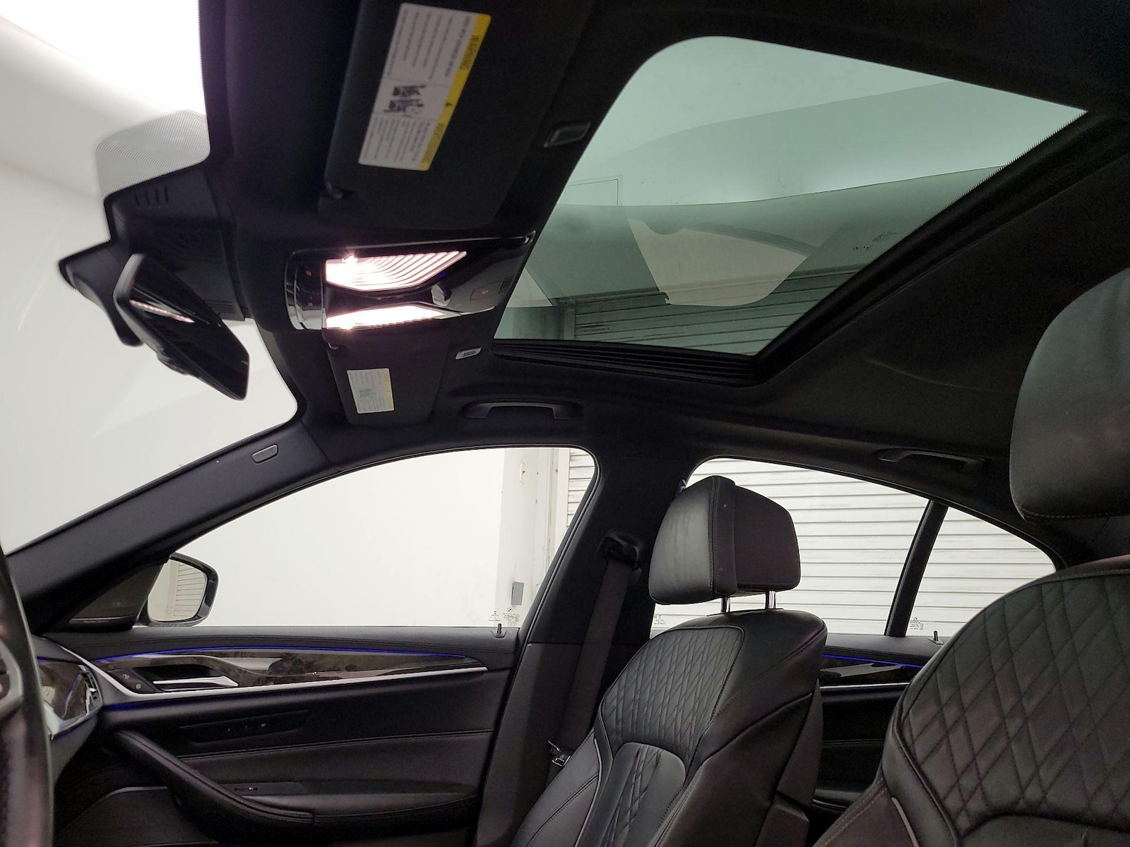 2018 BMW 5 Series 530e - Photo 20