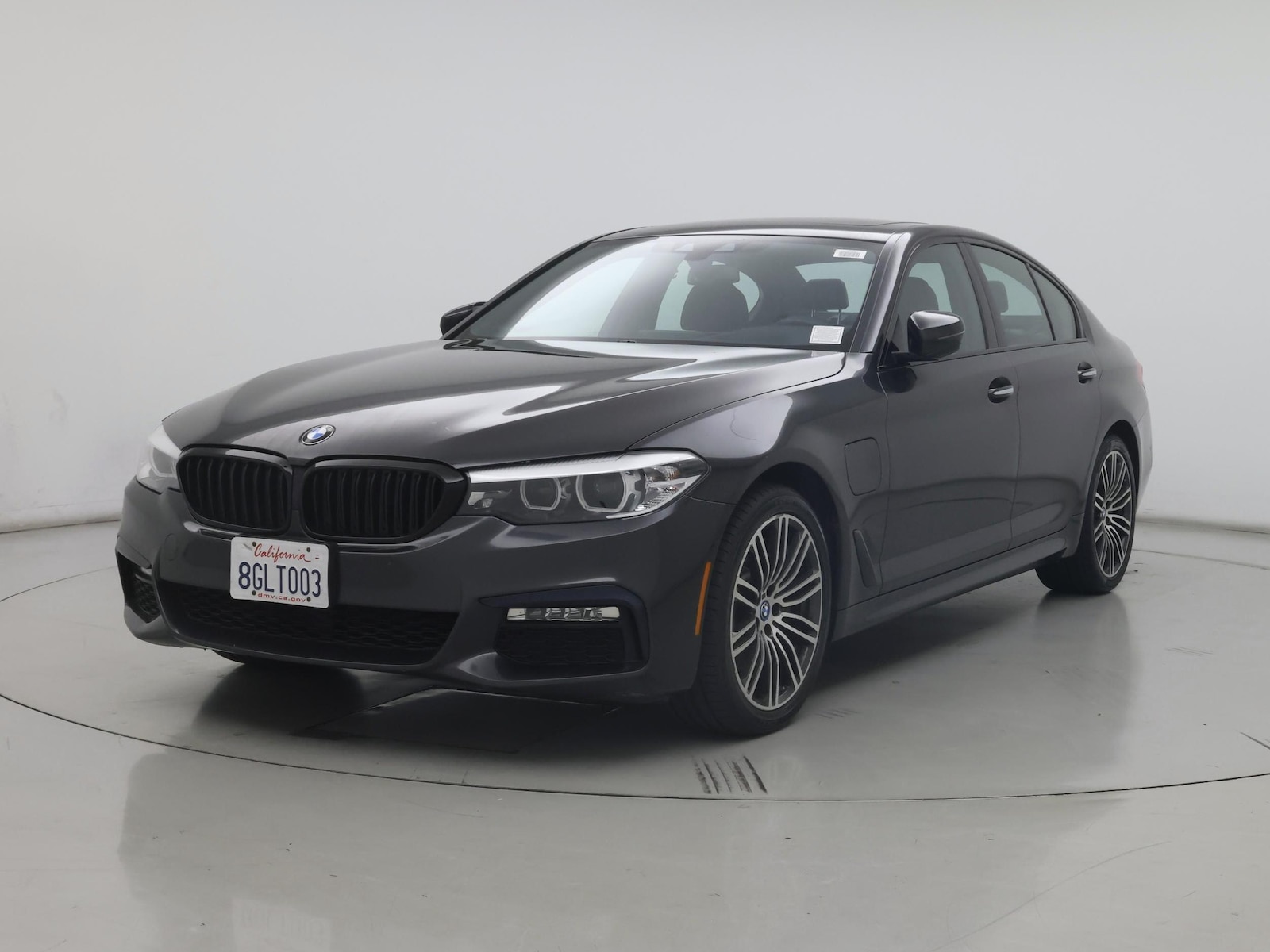 2018 BMW 5 Series 530e - Photo 5