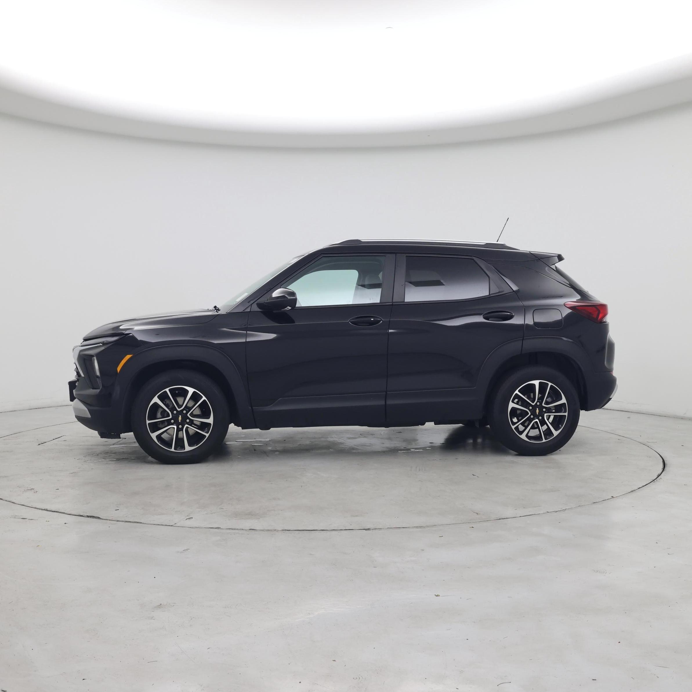 Thumbnail: 2025 Chevrolet TrailBlazer - 3