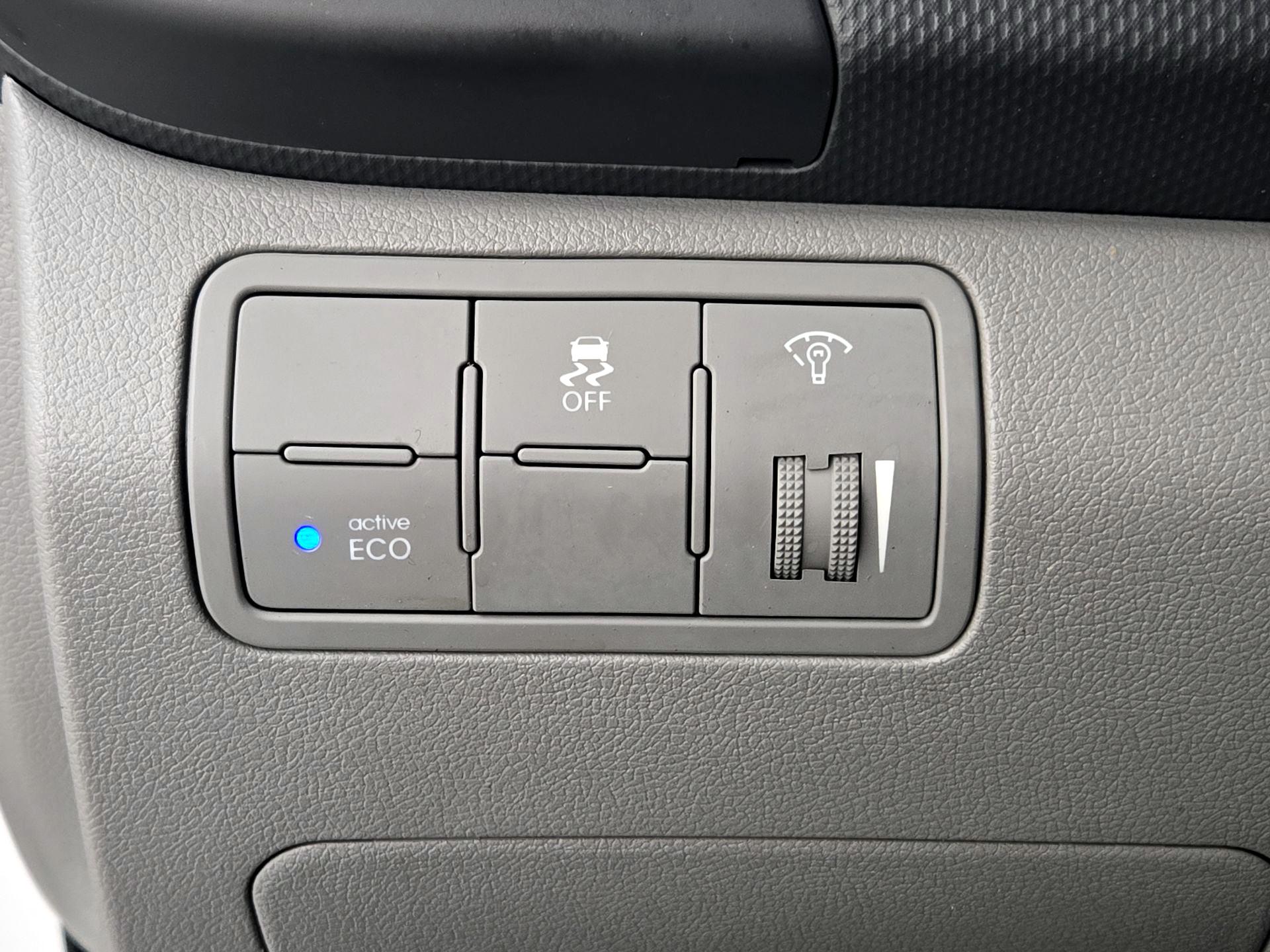 Thumbnail: 2014 Hyundai Accent - 13