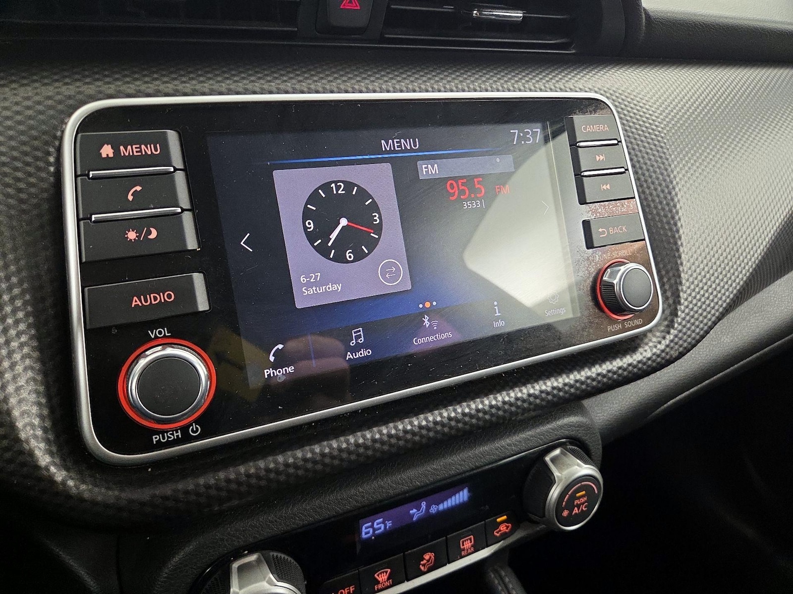 2019 Nissan Kicks SV - Photo 16