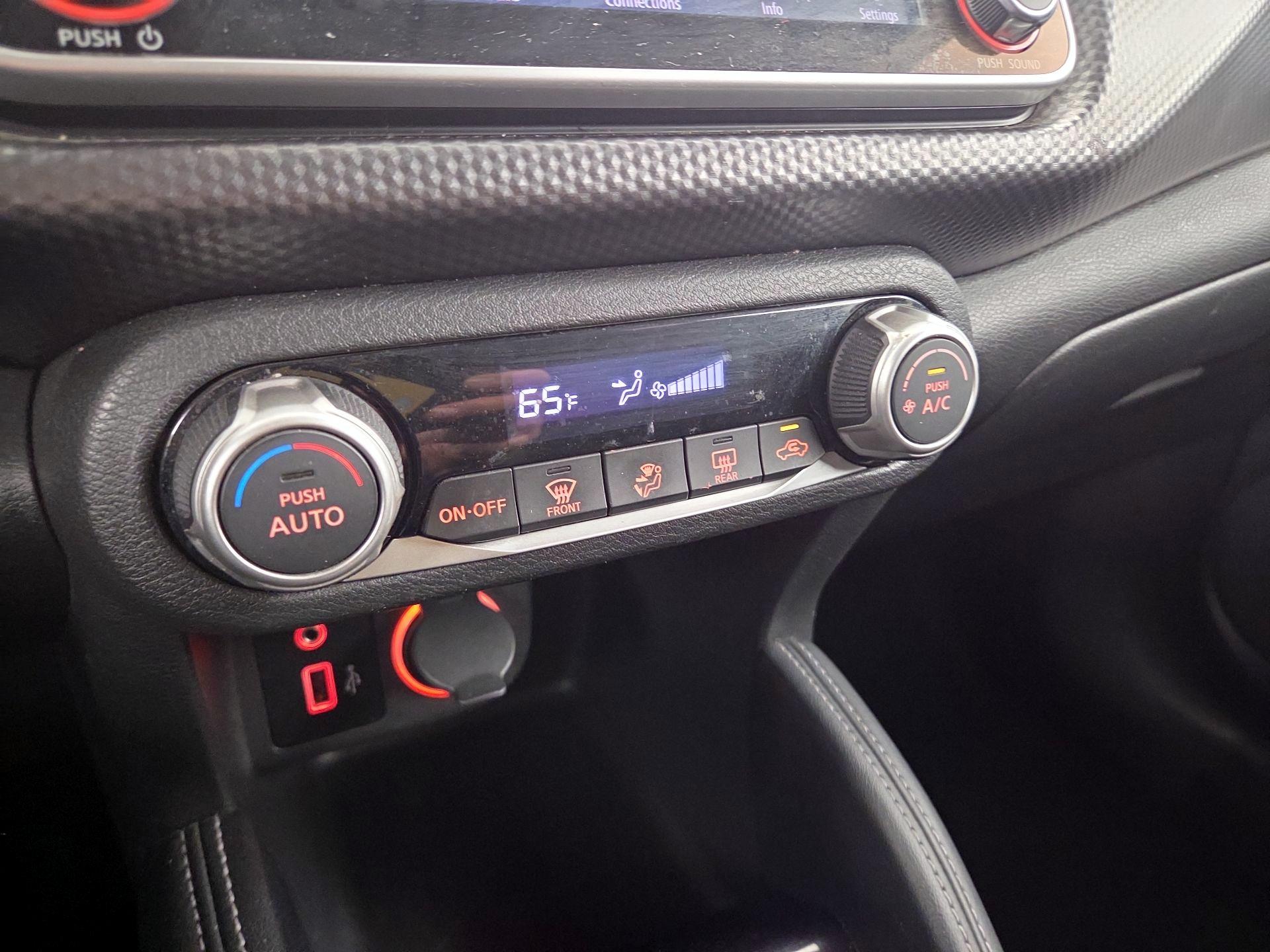 Thumbnail: 2019 Nissan Kicks - 16