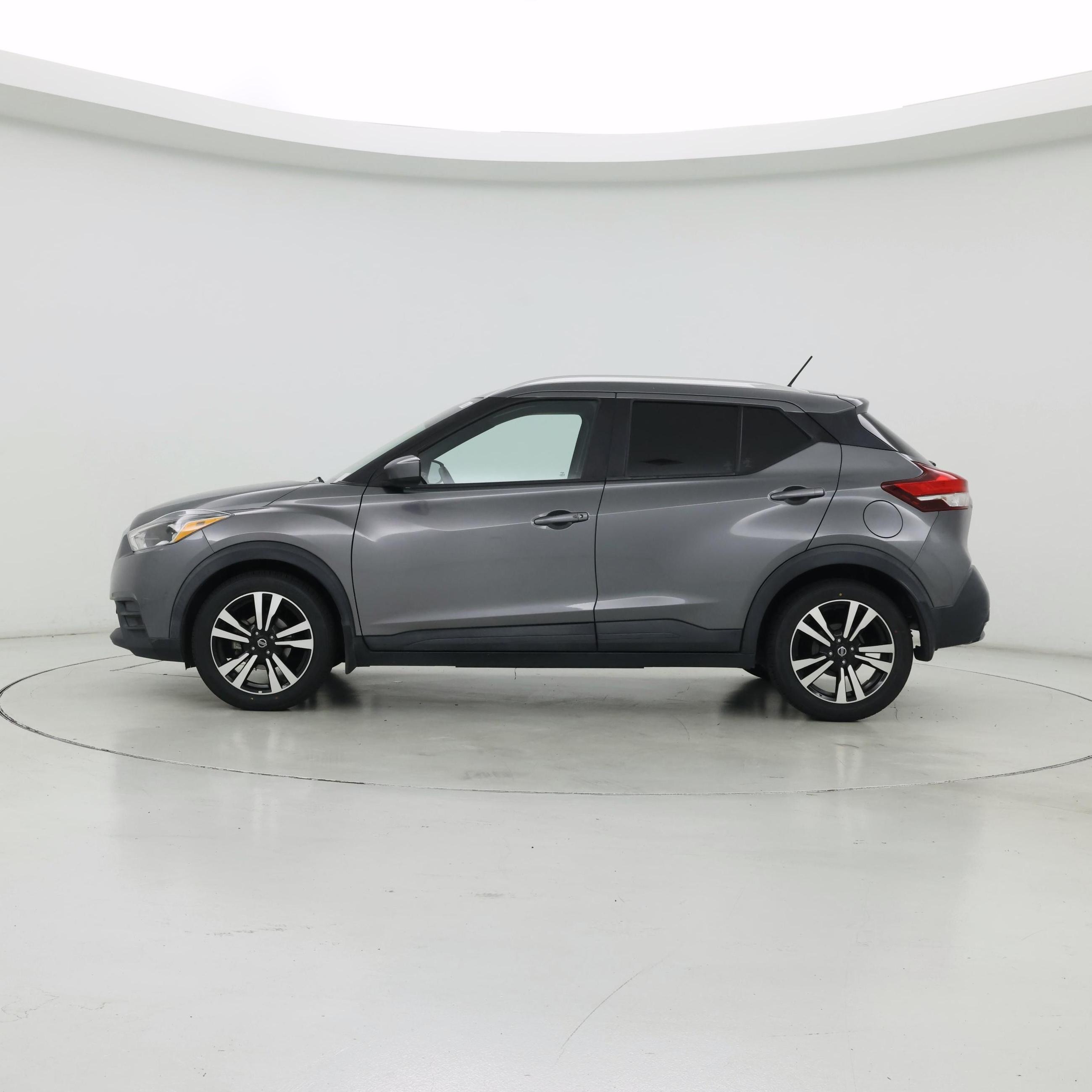 Thumbnail: 2019 Nissan Kicks - 3