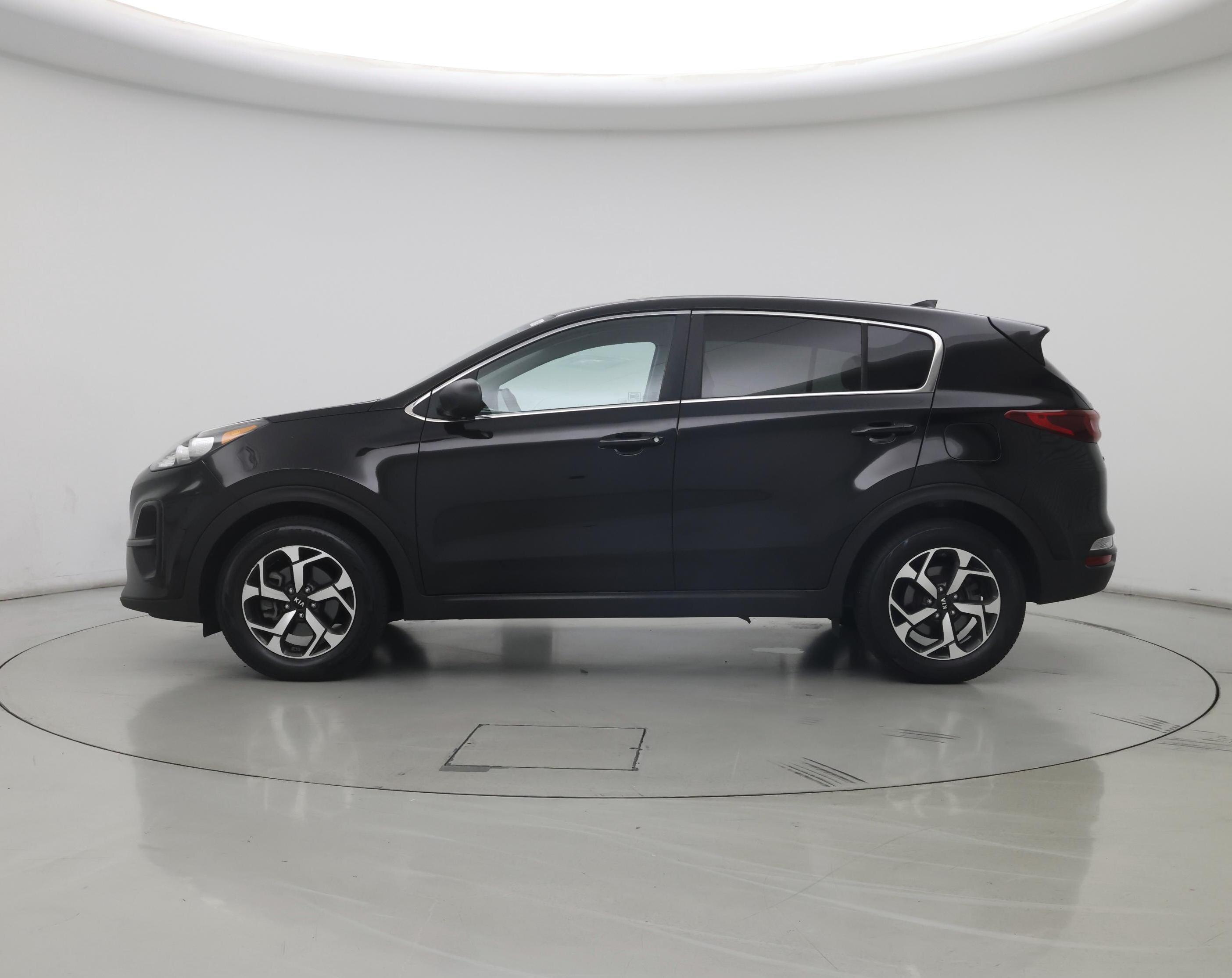 Thumbnail: 2020 Kia Sportage - 3
