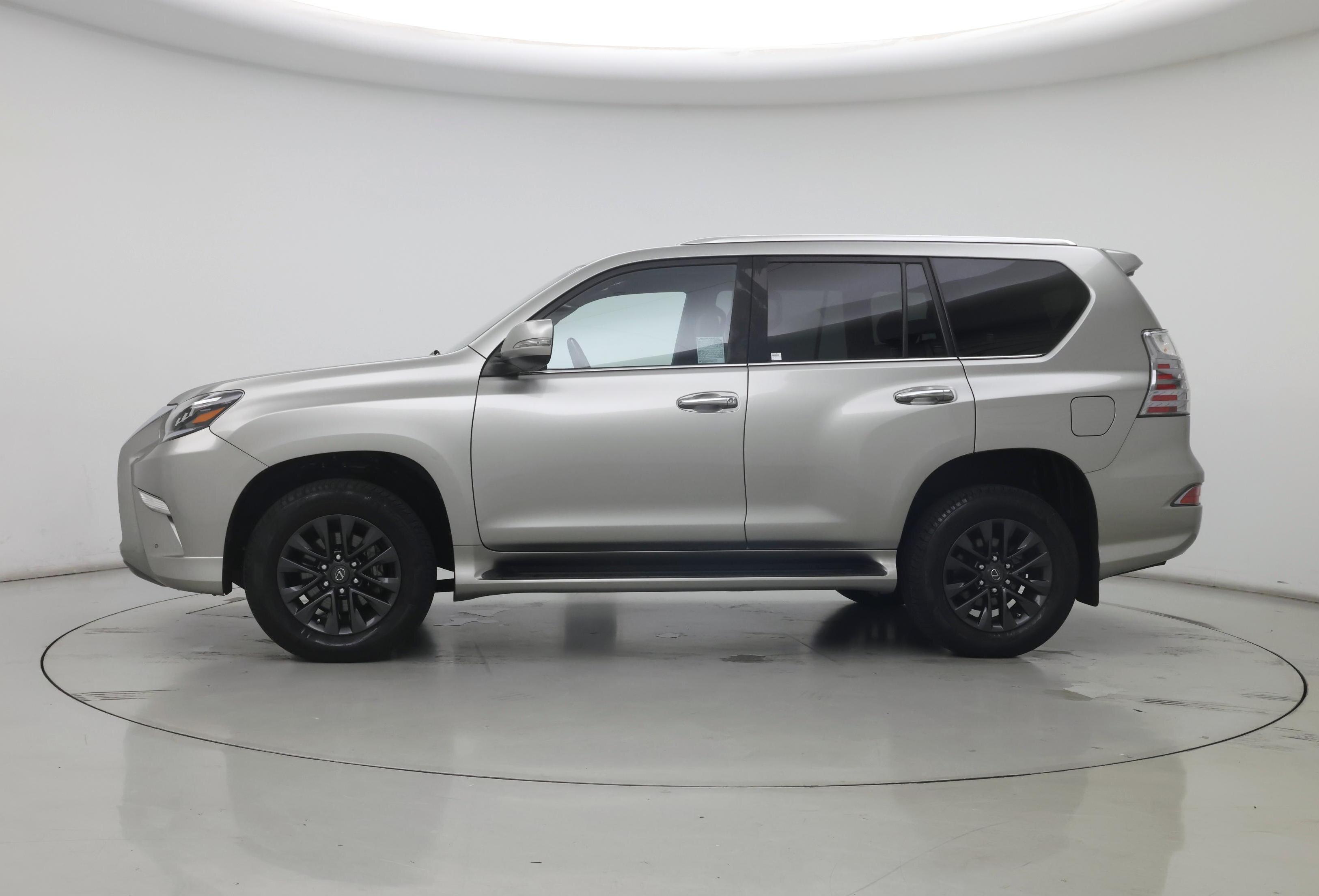Thumbnail: 2023 Lexus GX - 3
