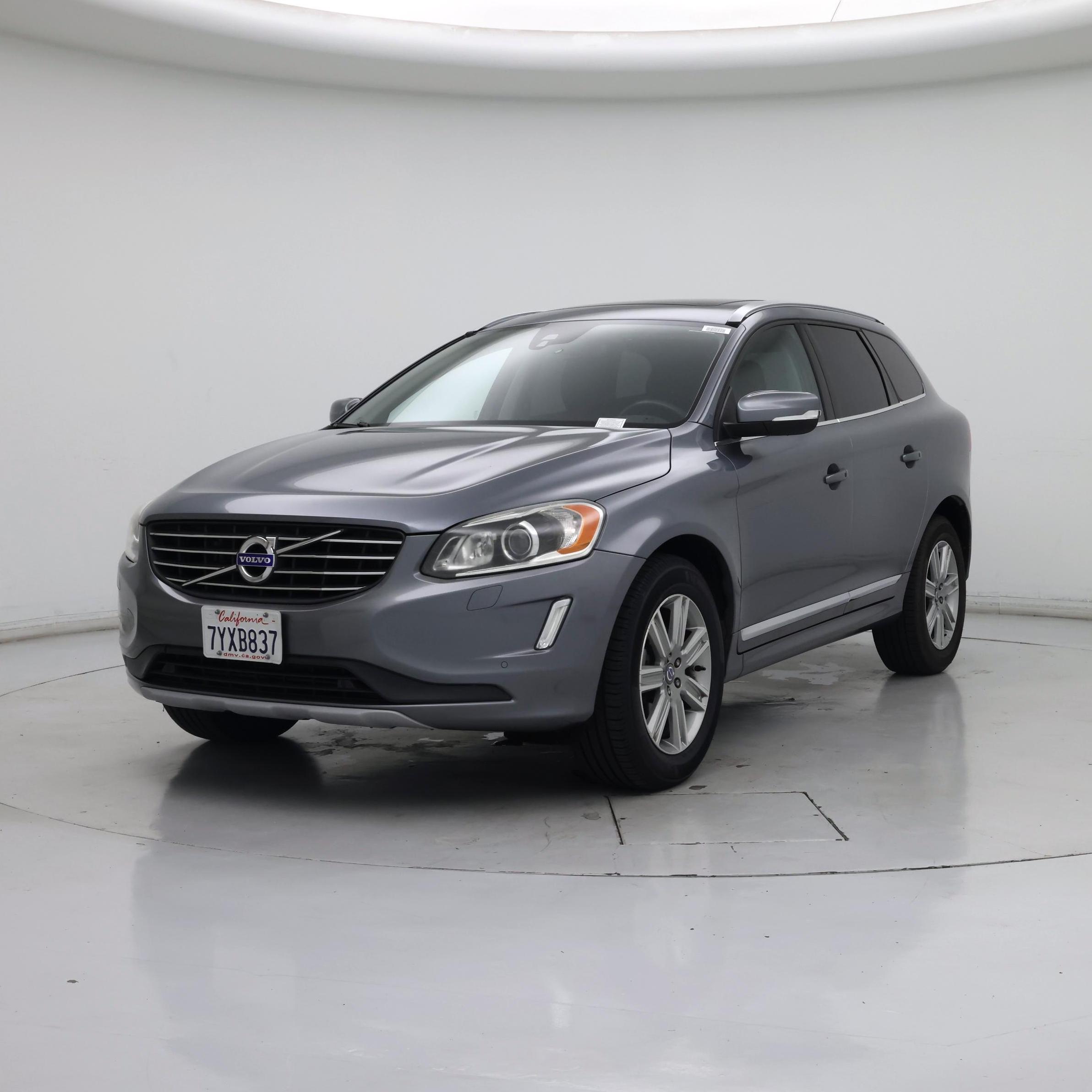 Thumbnail: 2017 Volvo XC60 - 4