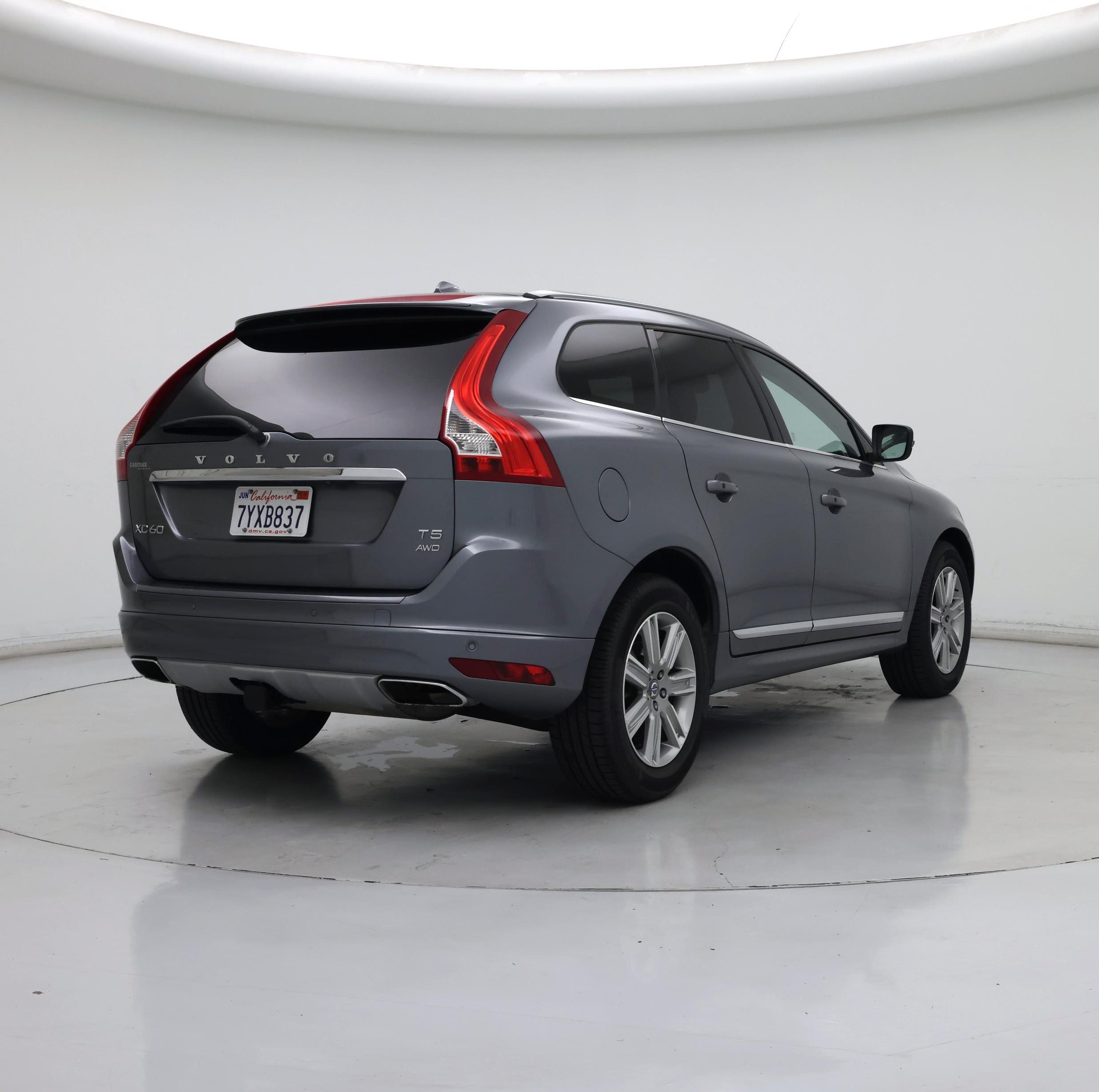 Thumbnail: 2017 Volvo XC60 - 8