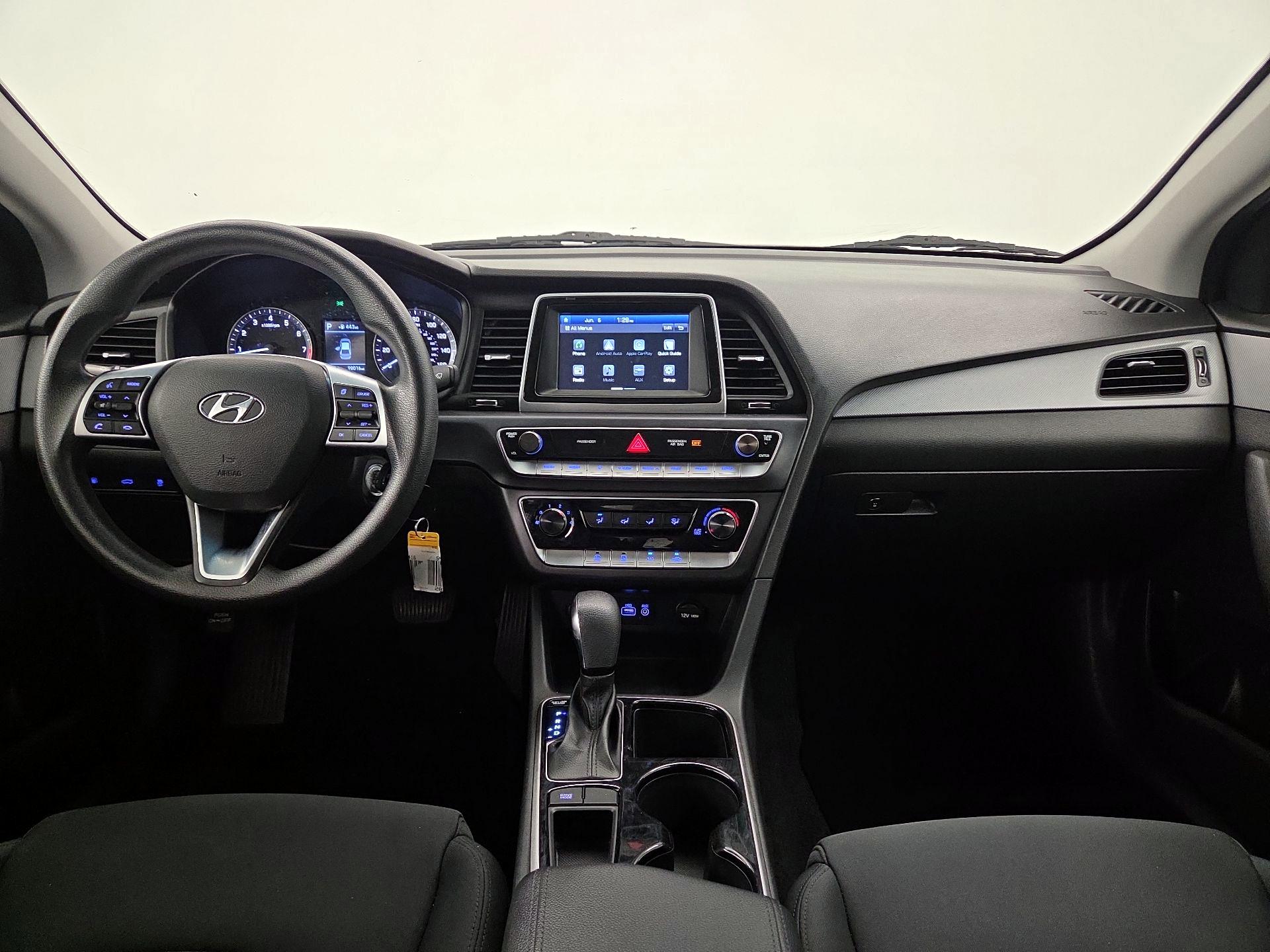 Thumbnail: 2019 Hyundai Sonata - 9