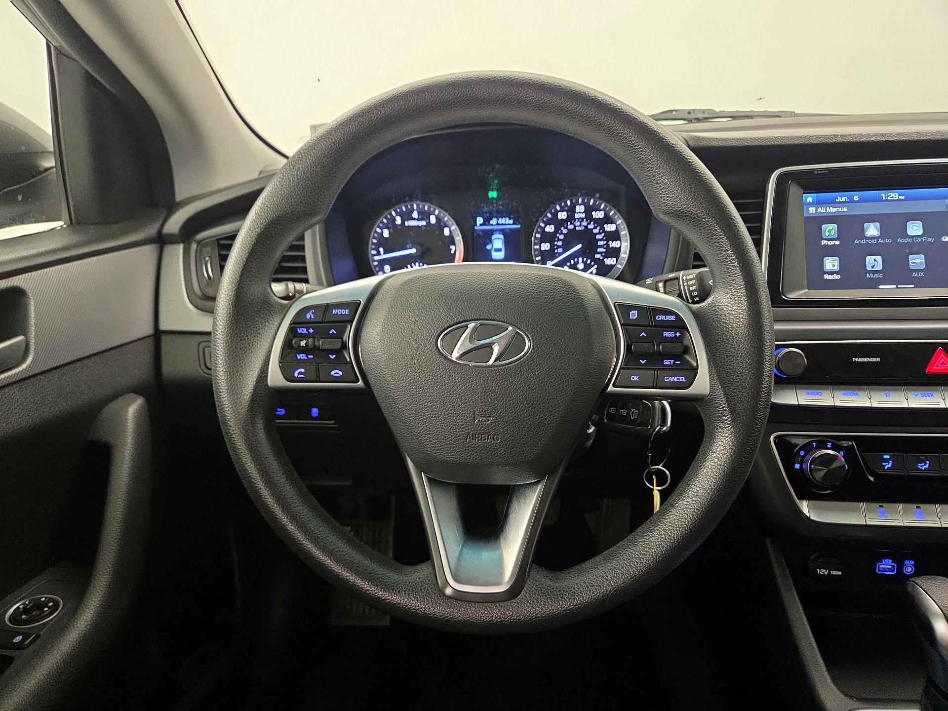 Thumbnail: 2019 Hyundai Sonata - 10