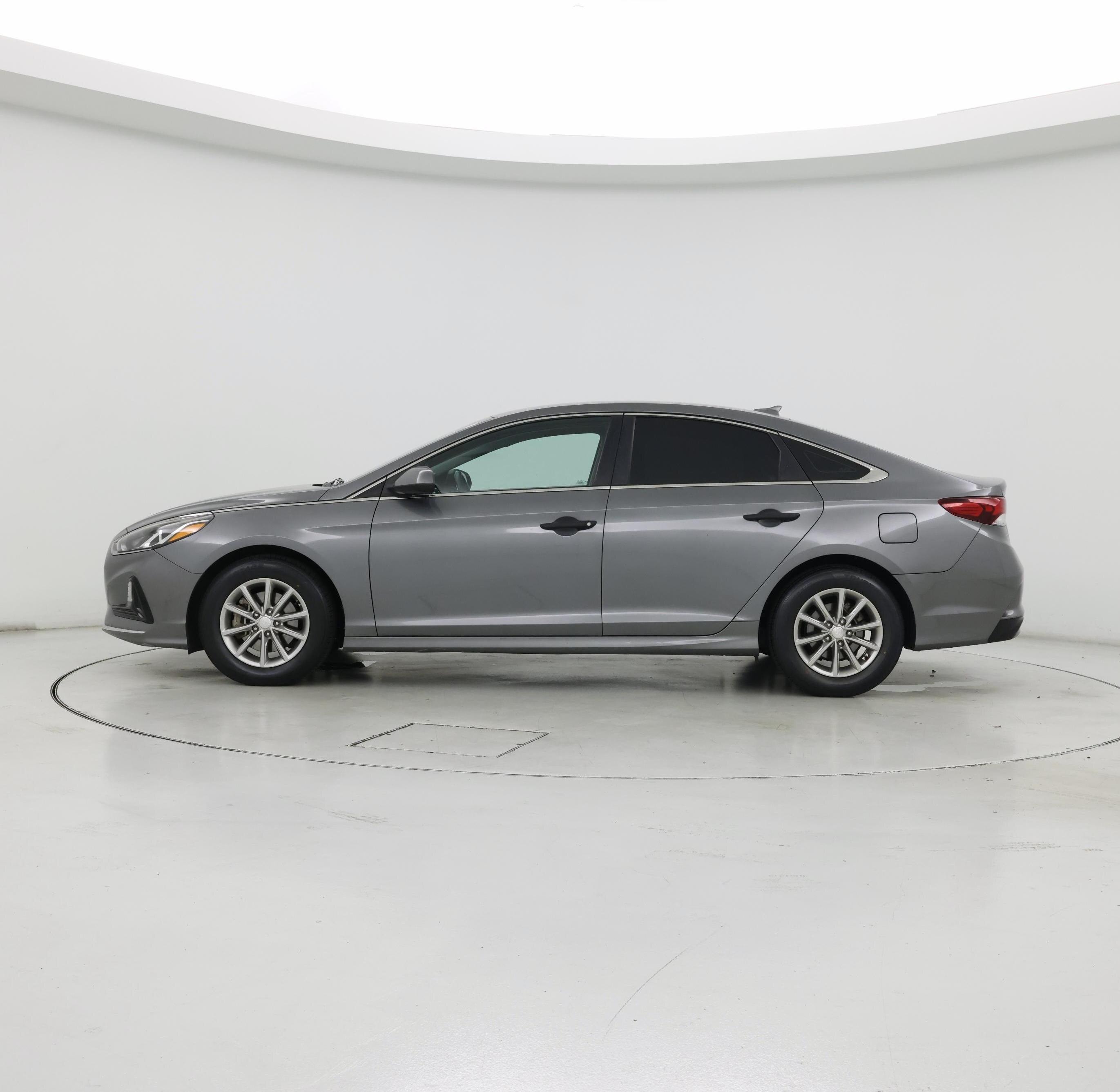 Thumbnail: 2019 Hyundai Sonata - 3