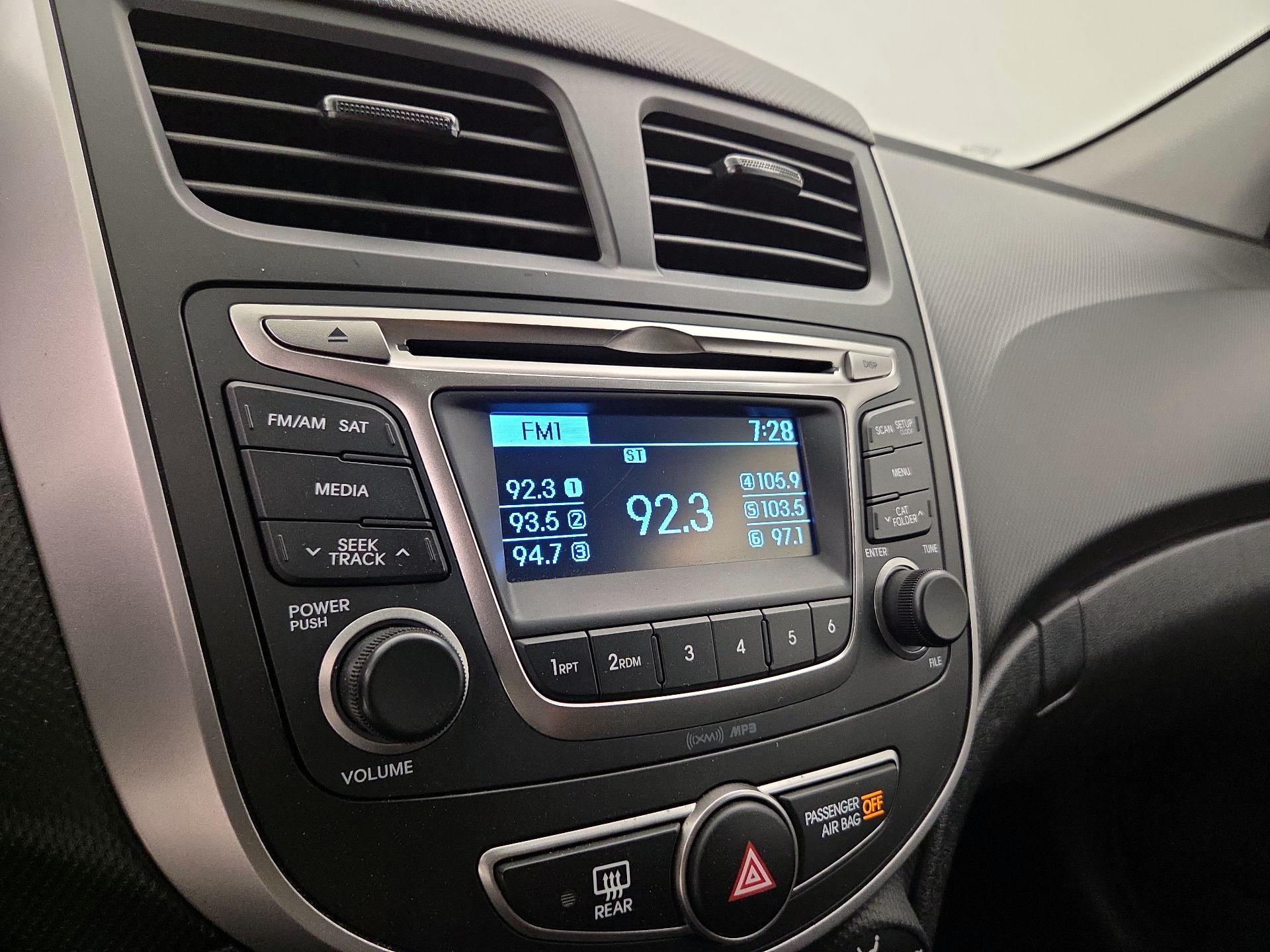 Thumbnail: 2017 Hyundai Accent - 14