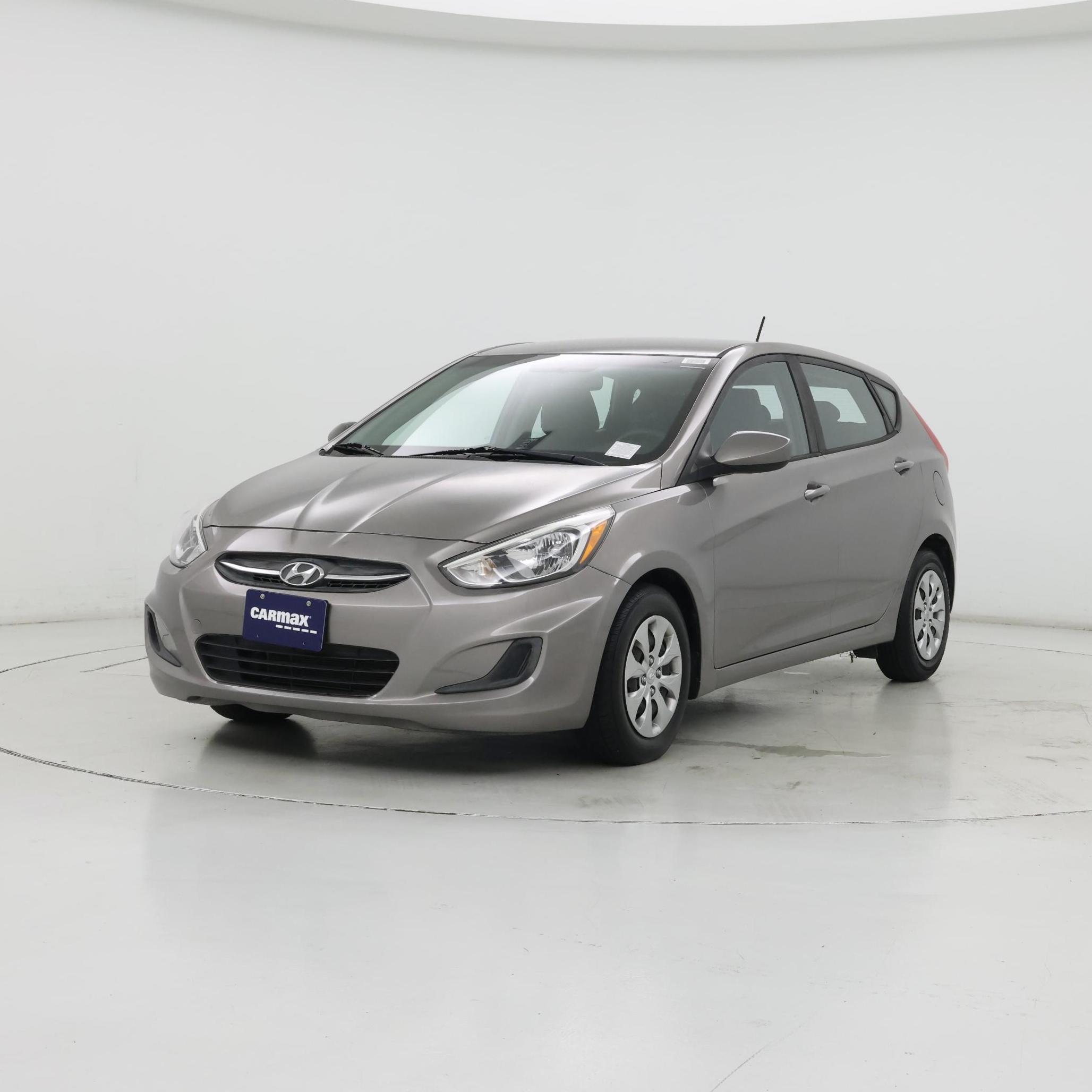 Thumbnail: 2017 Hyundai Accent - 4