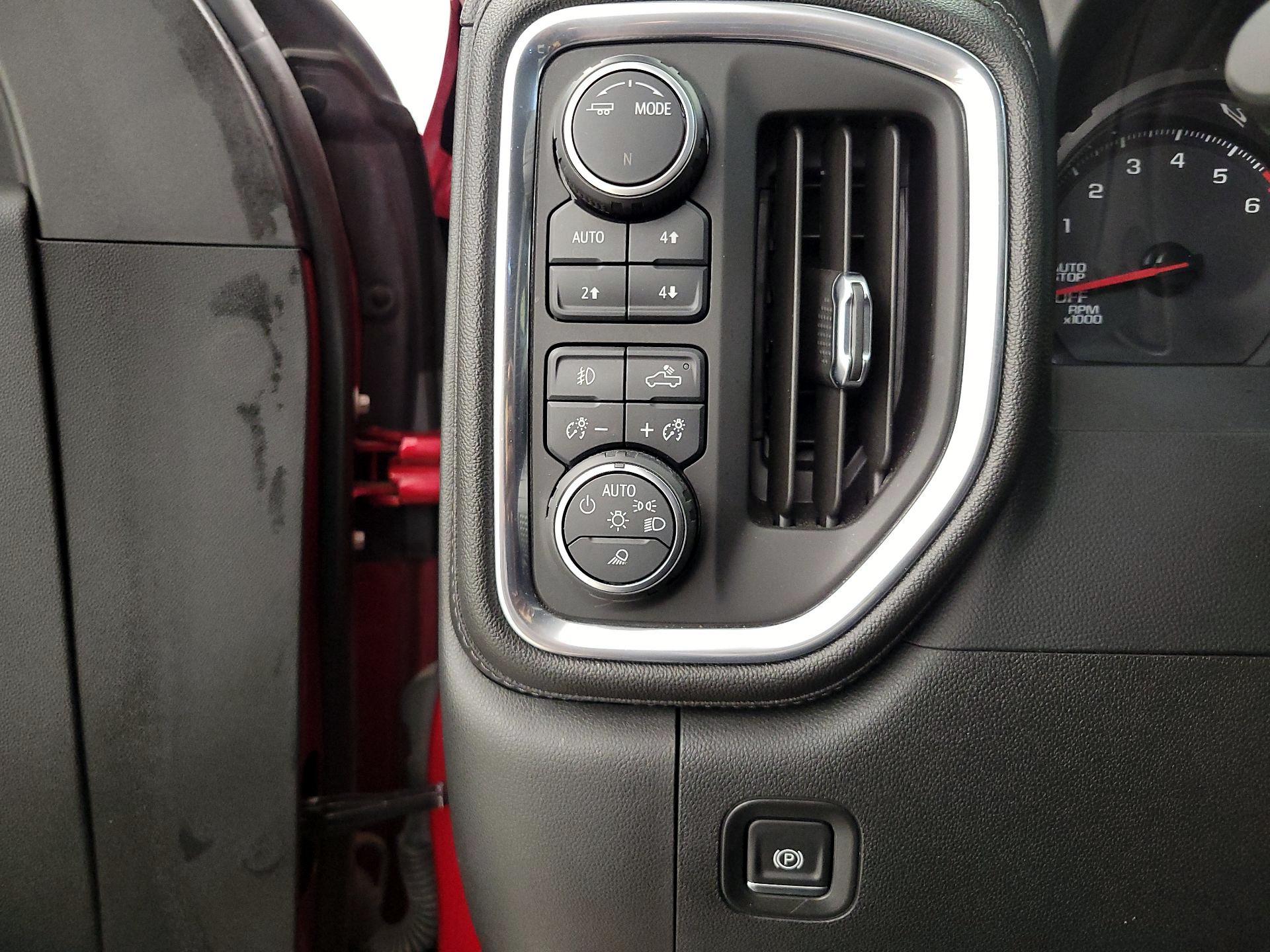 Thumbnail: 2021 Chevrolet Silverado 1500 - 13