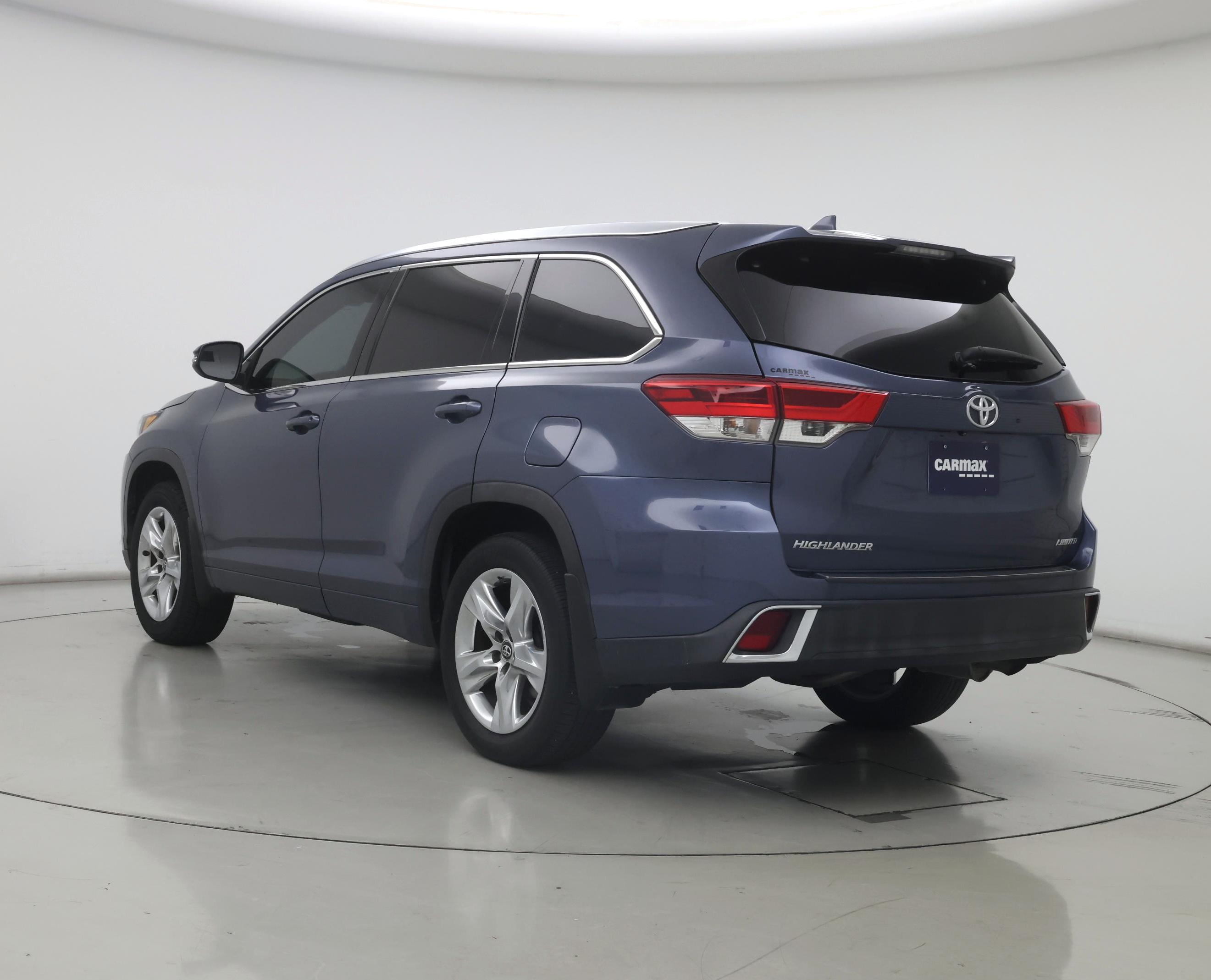 Thumbnail: 2017 Toyota Highlander - 2