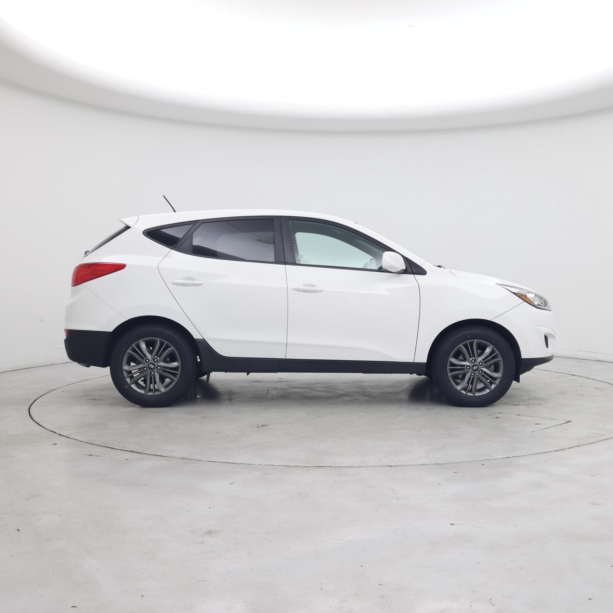 Thumbnail: 2015 Hyundai Tucson - 7