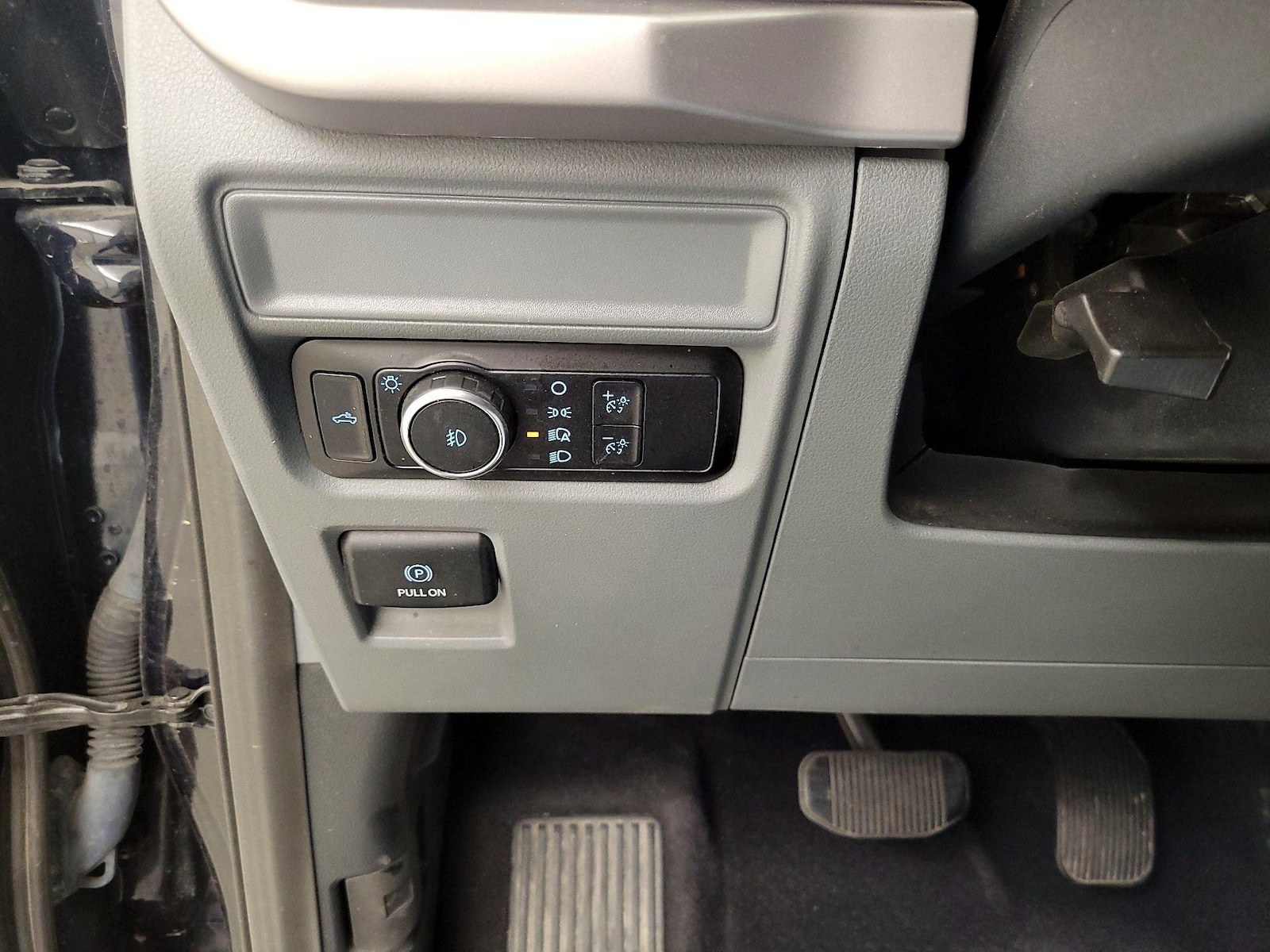 2023 Ford F-150 XLT - Photo 14