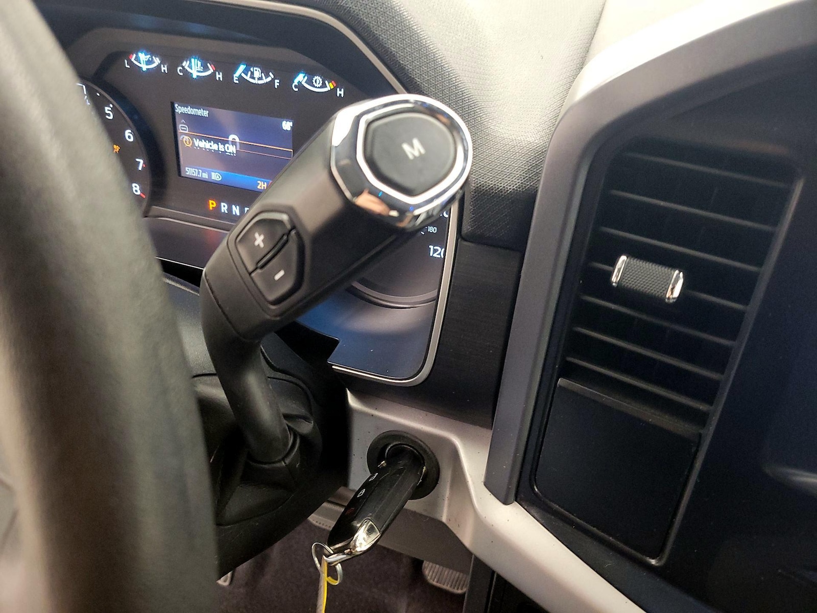 2023 Ford F-150 XLT - Photo 18