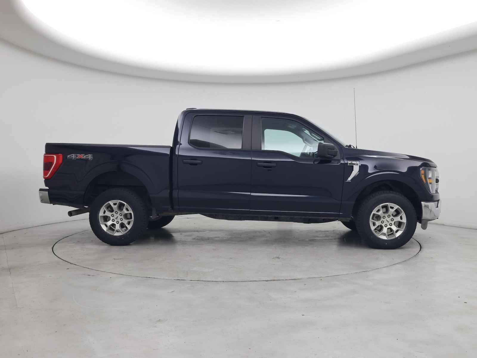 2023 Ford F-150 XLT - Photo 8