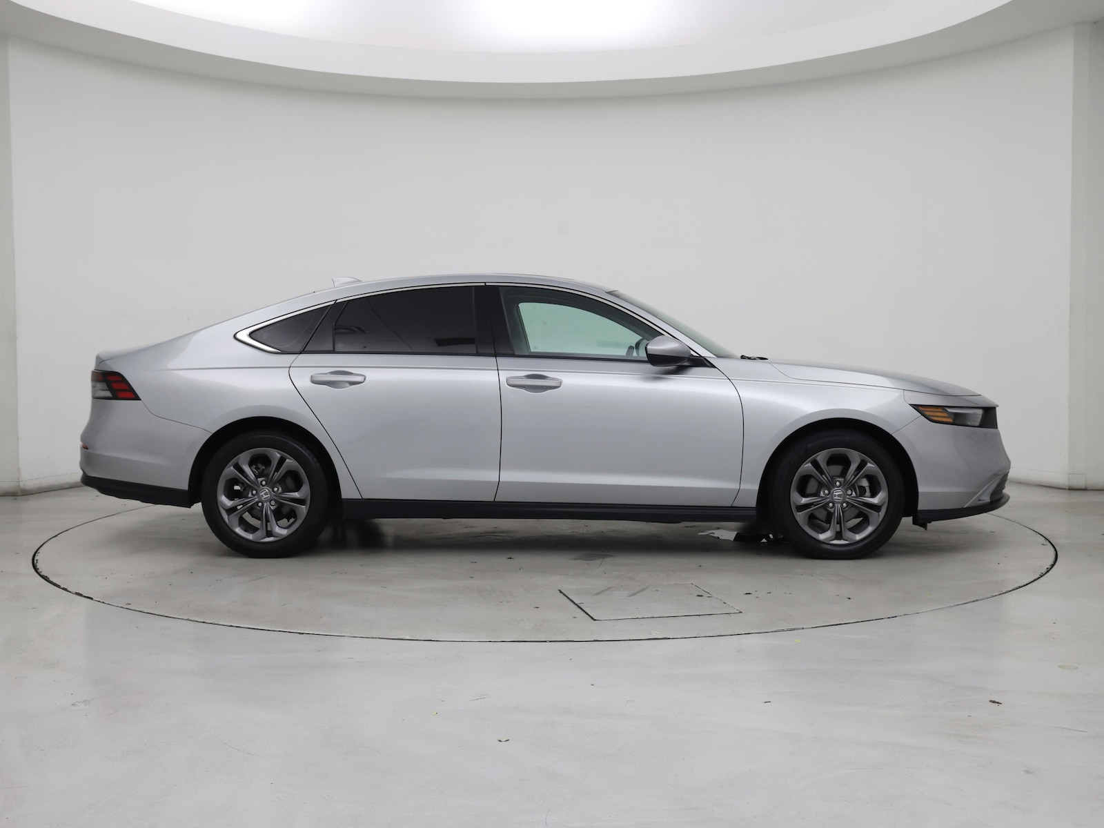 2024 Honda Accord EX - Photo 8