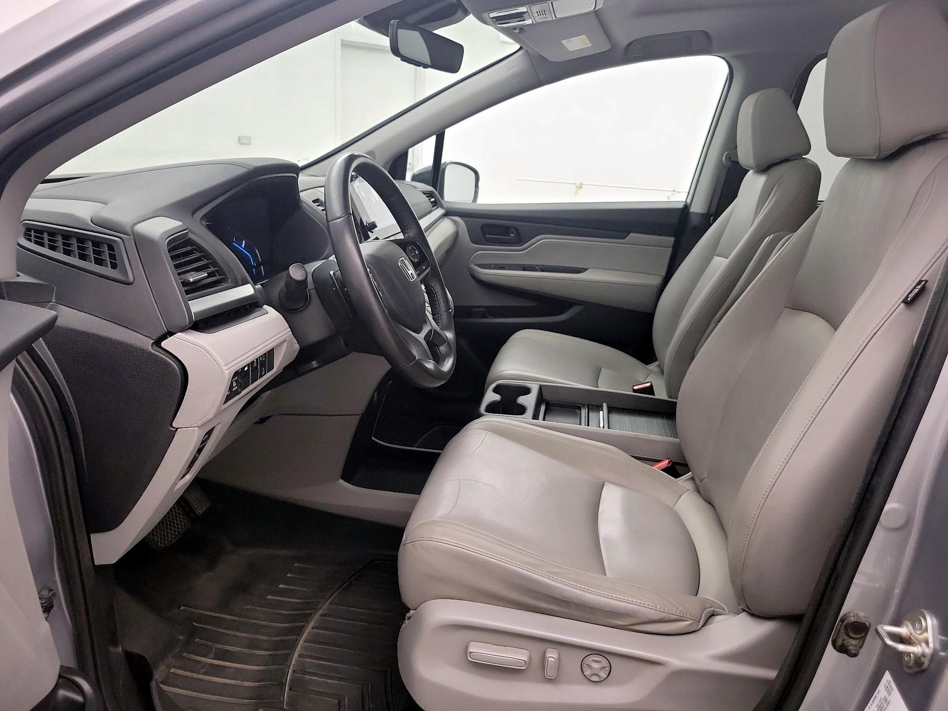 Thumbnail: 2019 Honda Odyssey - 11