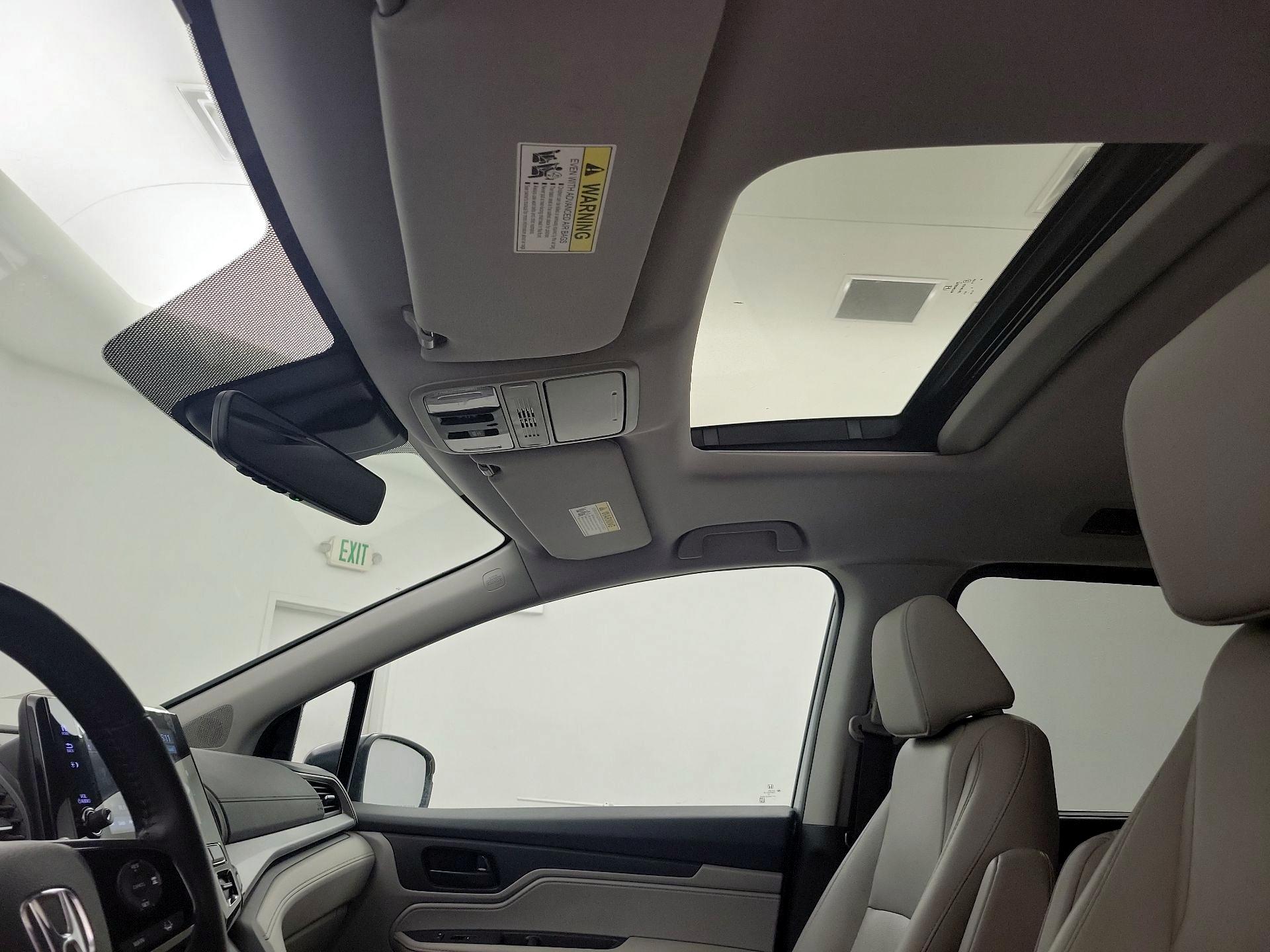 Thumbnail: 2019 Honda Odyssey - 19