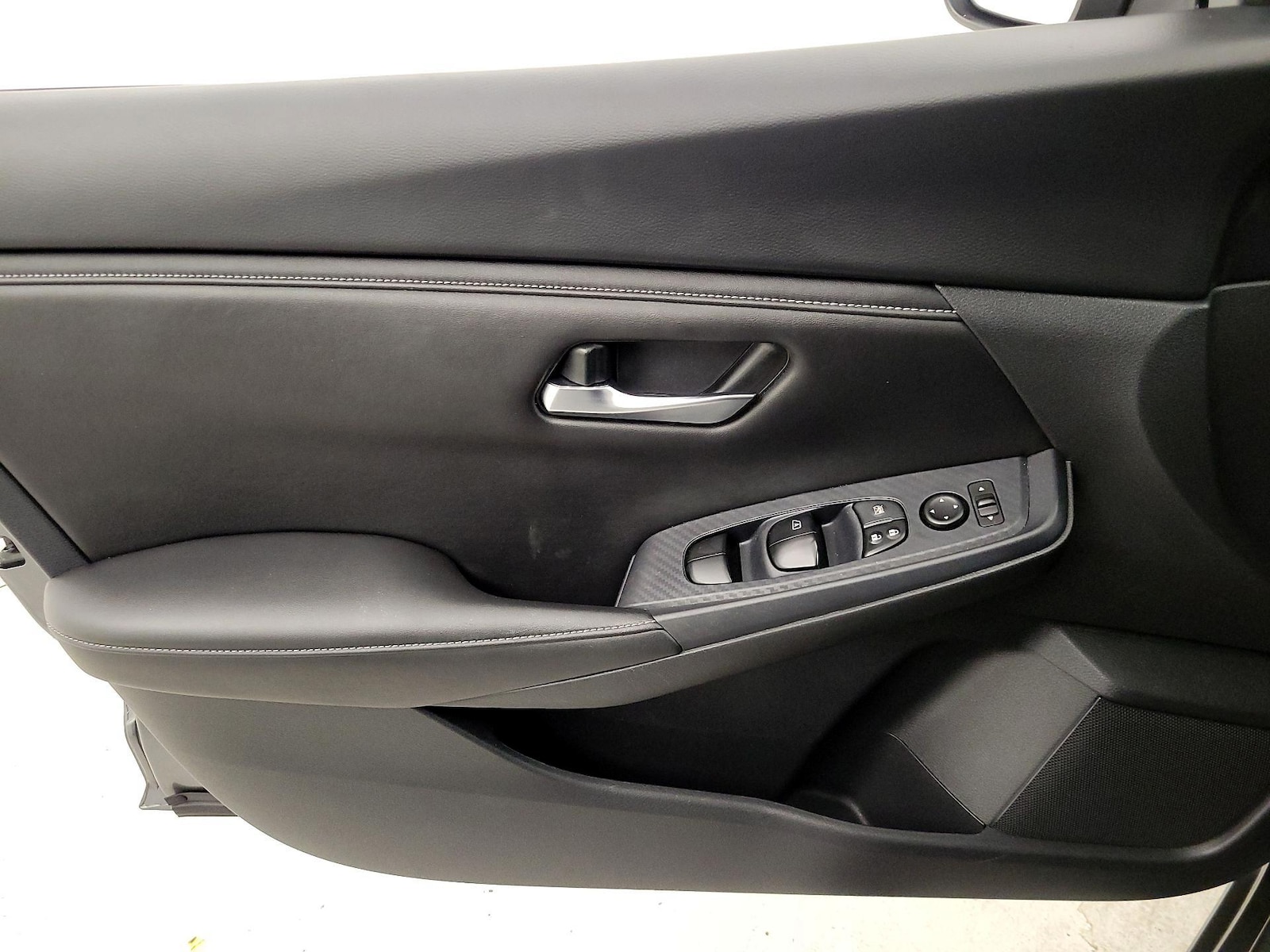 2023 Nissan Sentra SV - Photo 13