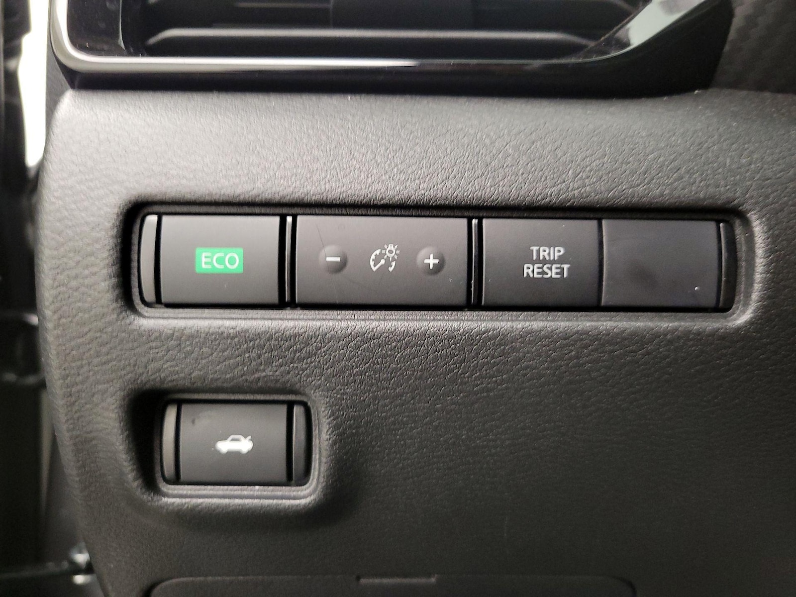 2023 Nissan Sentra SV - Photo 14
