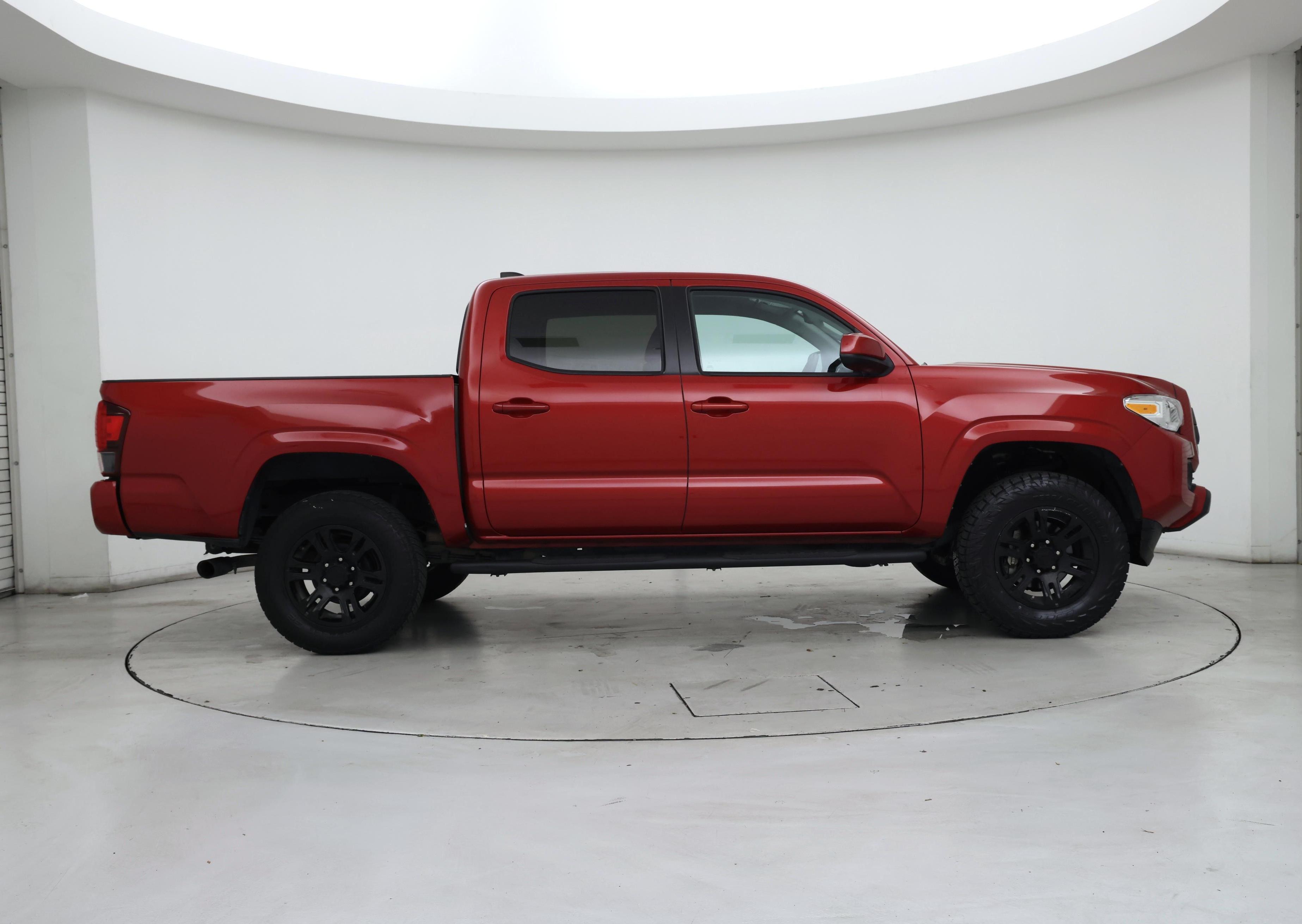 Thumbnail: 2021 Toyota Tacoma - 7