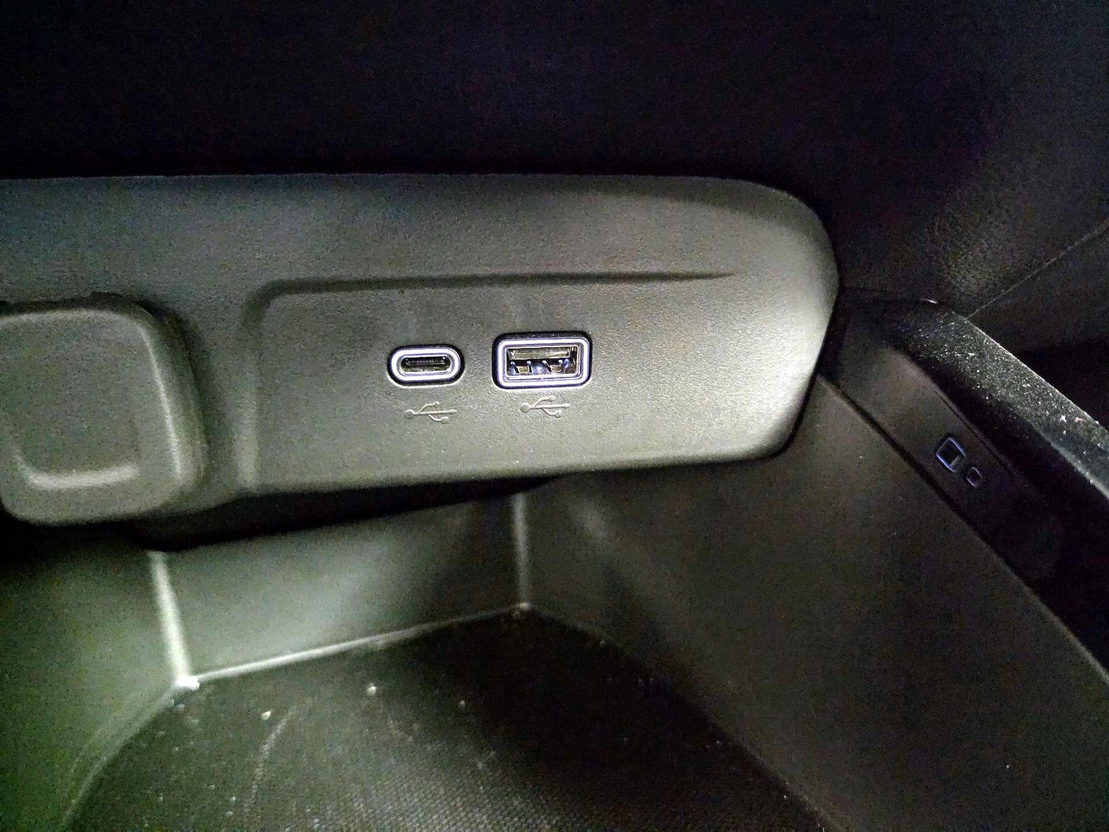 2025 Chevrolet Trax LT - Photo 19