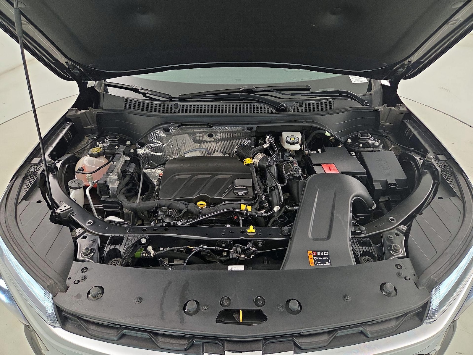 2025 Chevrolet Trax LT - Photo 23
