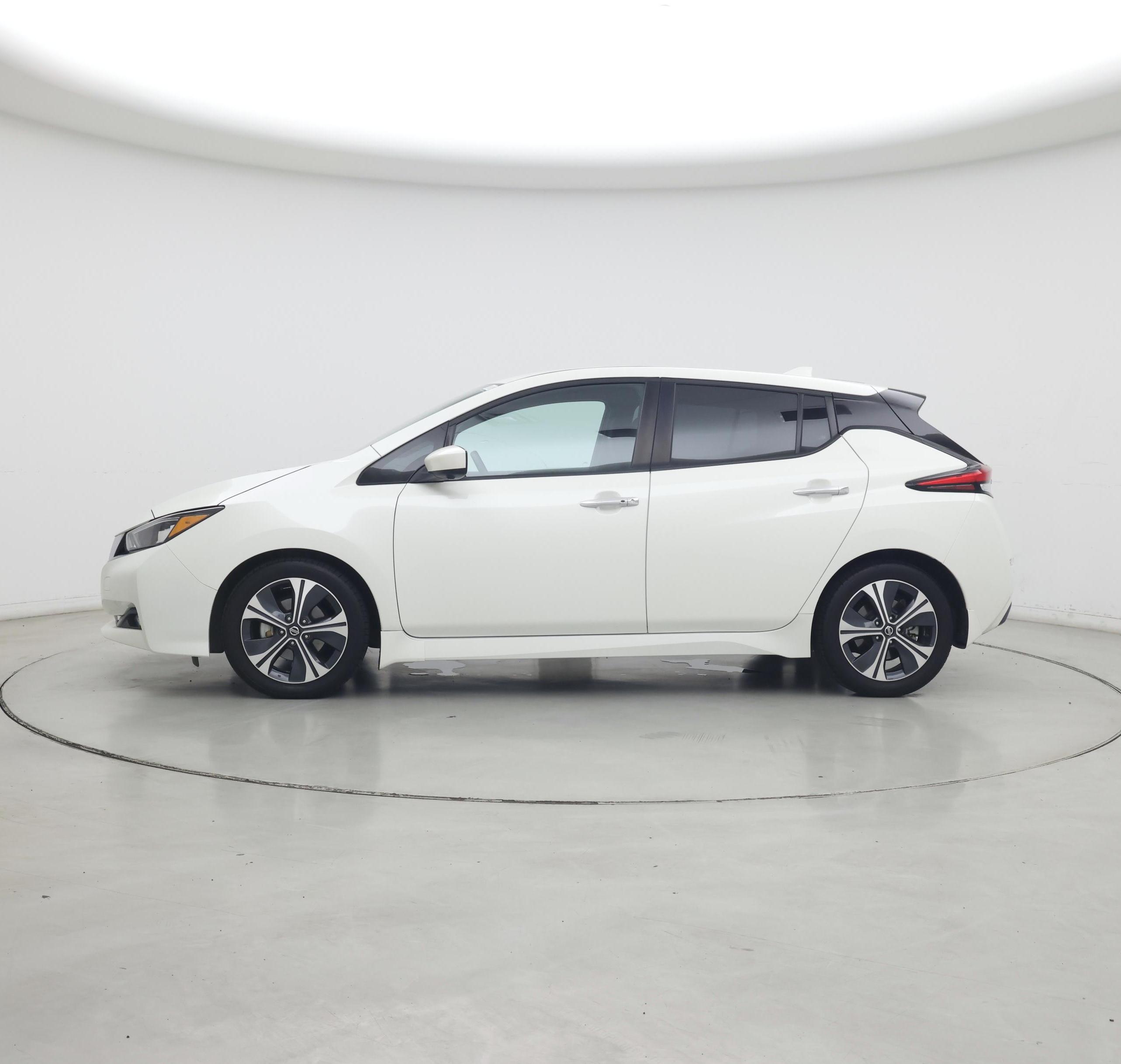 Thumbnail: 2022 Nissan Leaf - 3