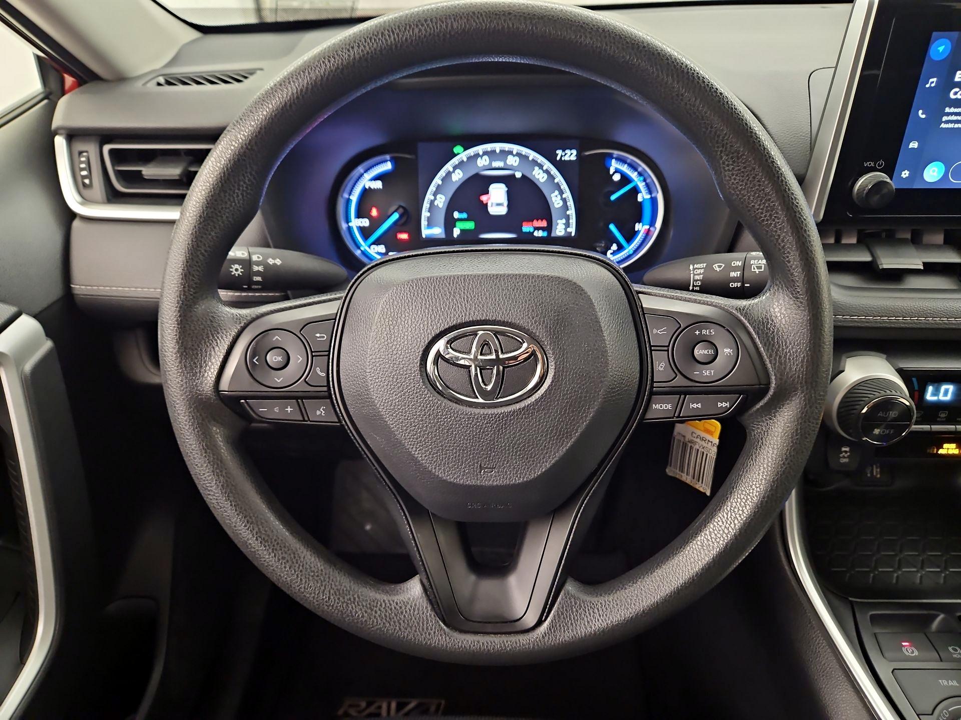 Thumbnail: 2025 Toyota RAV4 - 10
