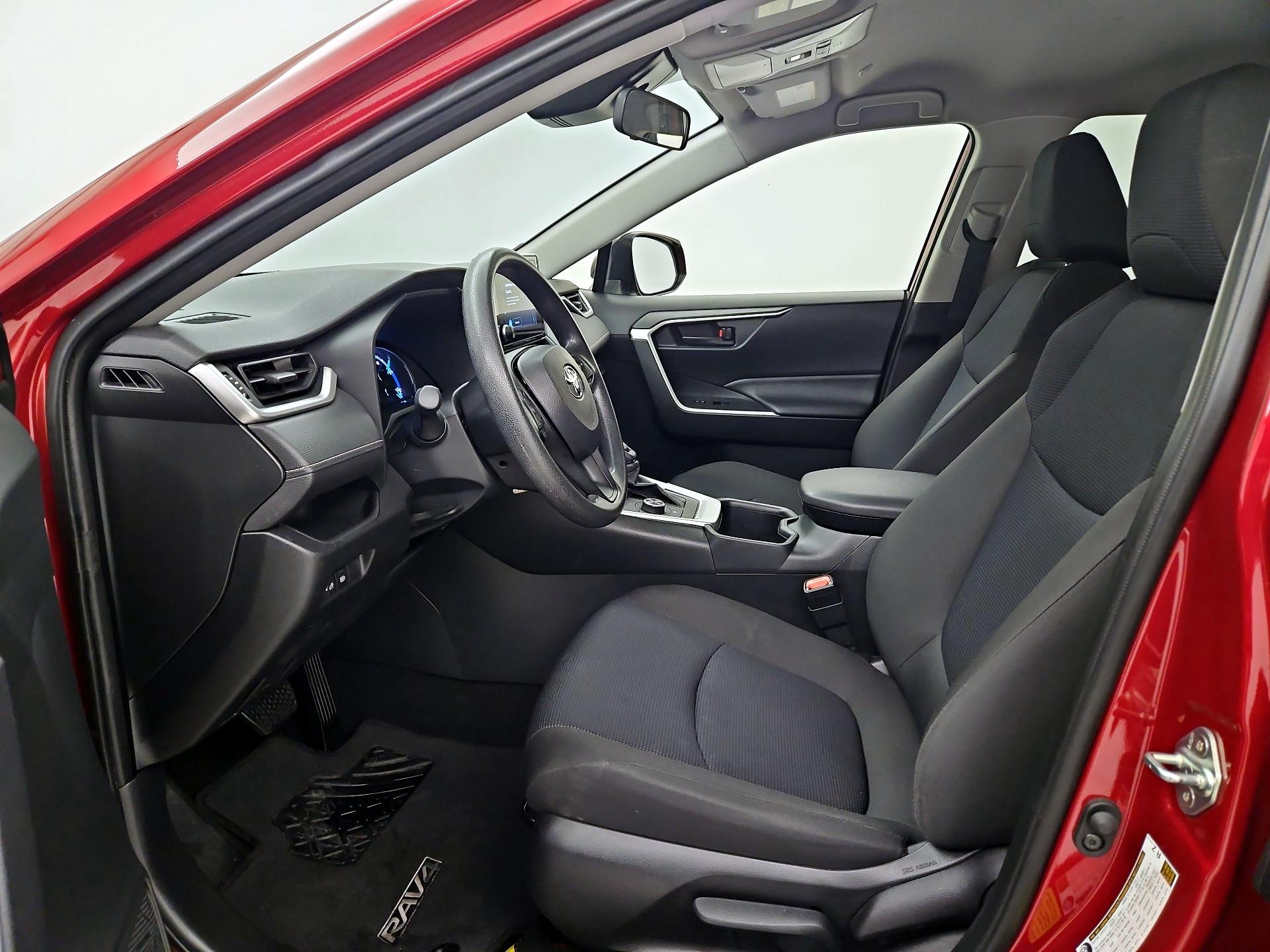 Thumbnail: 2025 Toyota RAV4 - 11