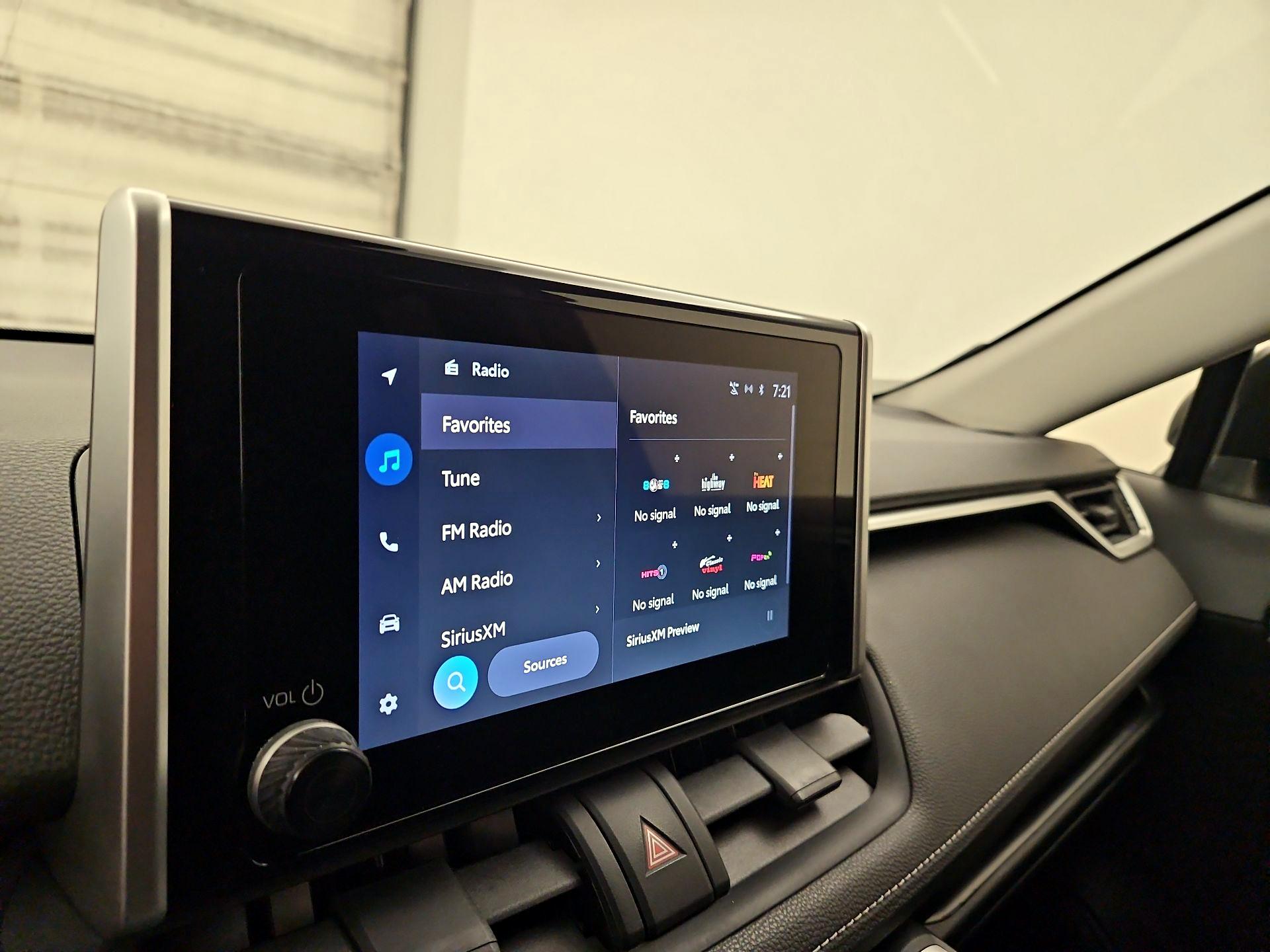 Thumbnail: 2025 Toyota RAV4 - 15