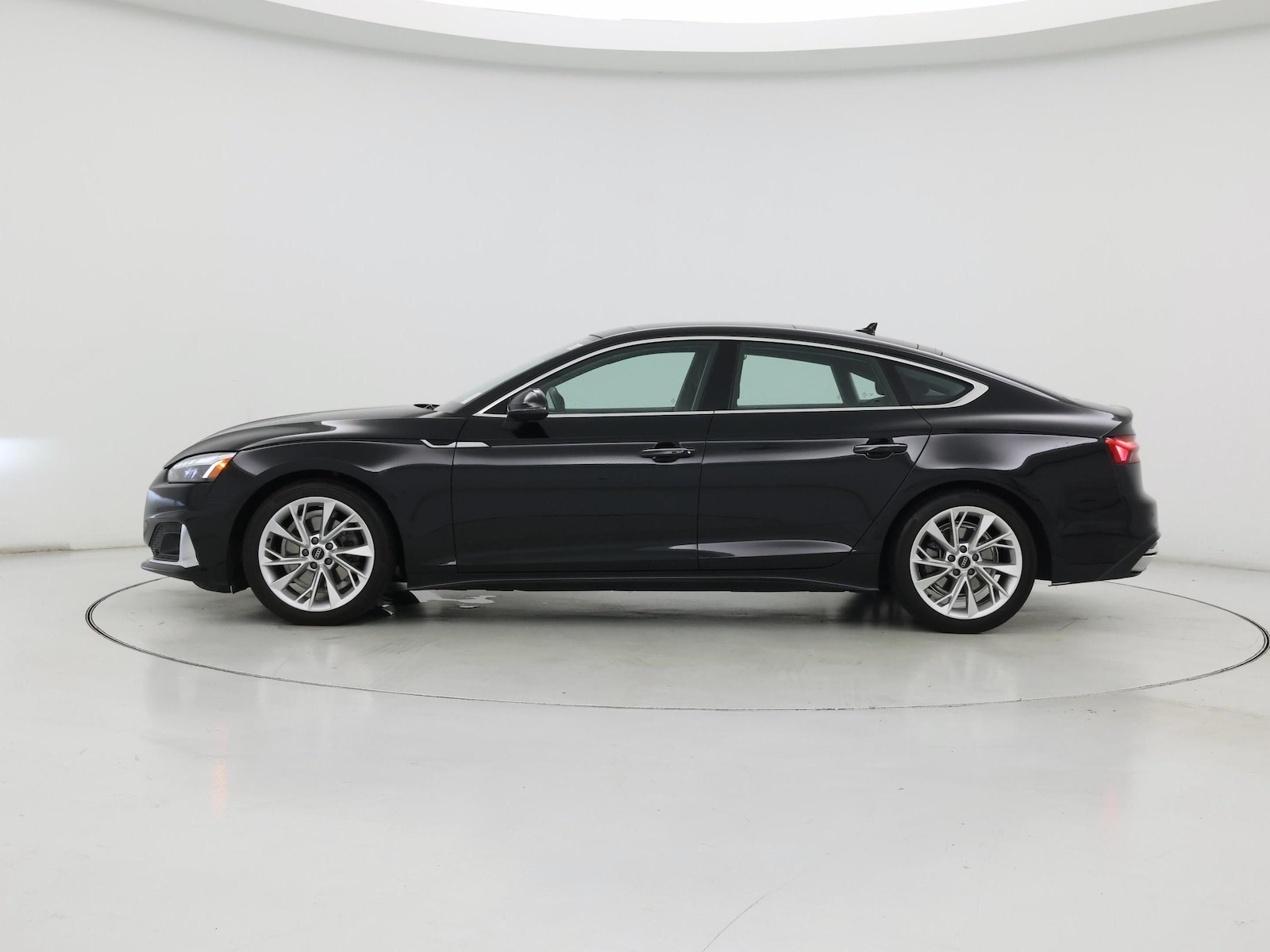2023 Audi A5 Sportback Premium - Photo 4