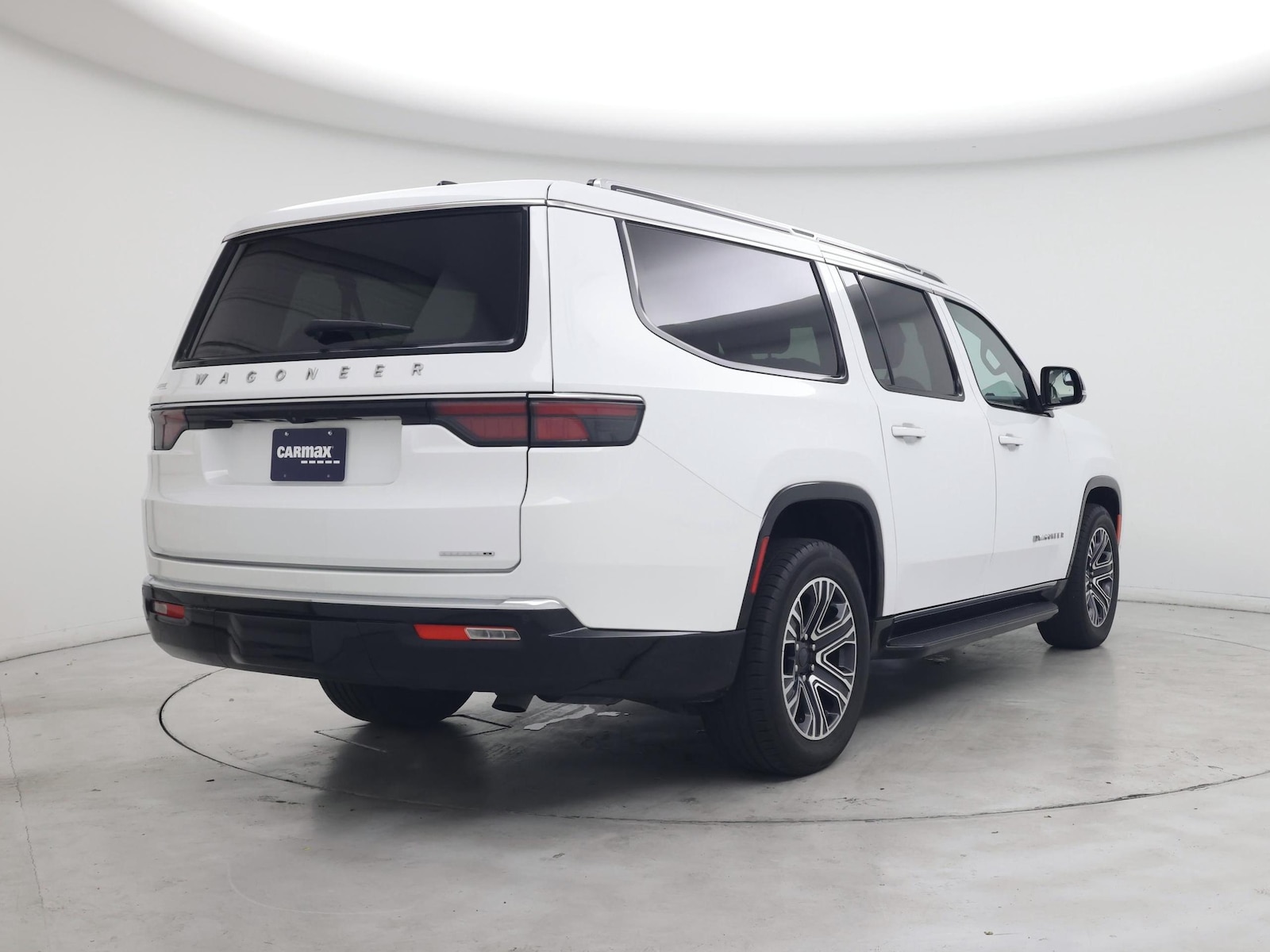 2024 Jeep Wagoneer L Series II - Photo 9